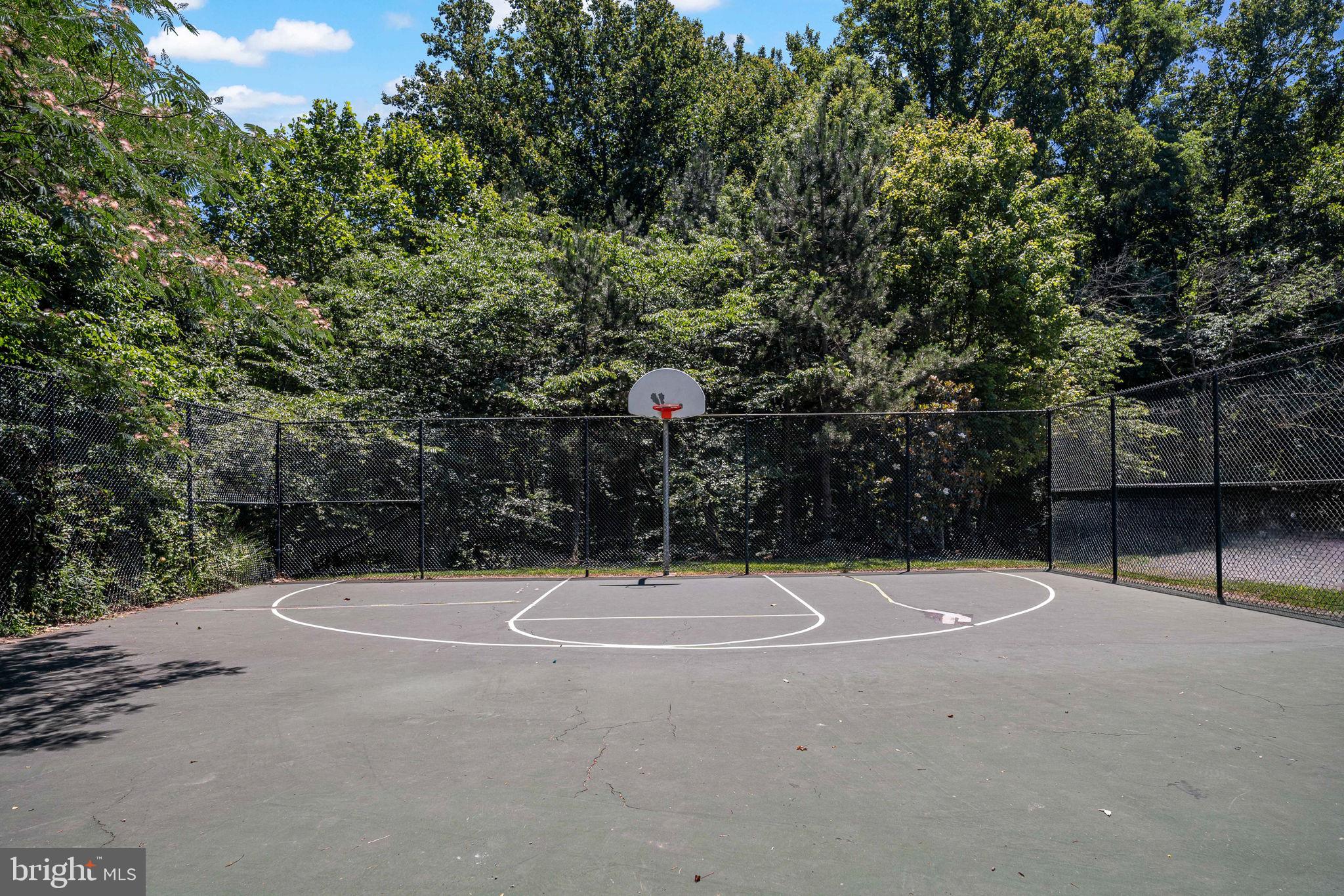 GUNSTON SQUARE - Residential
