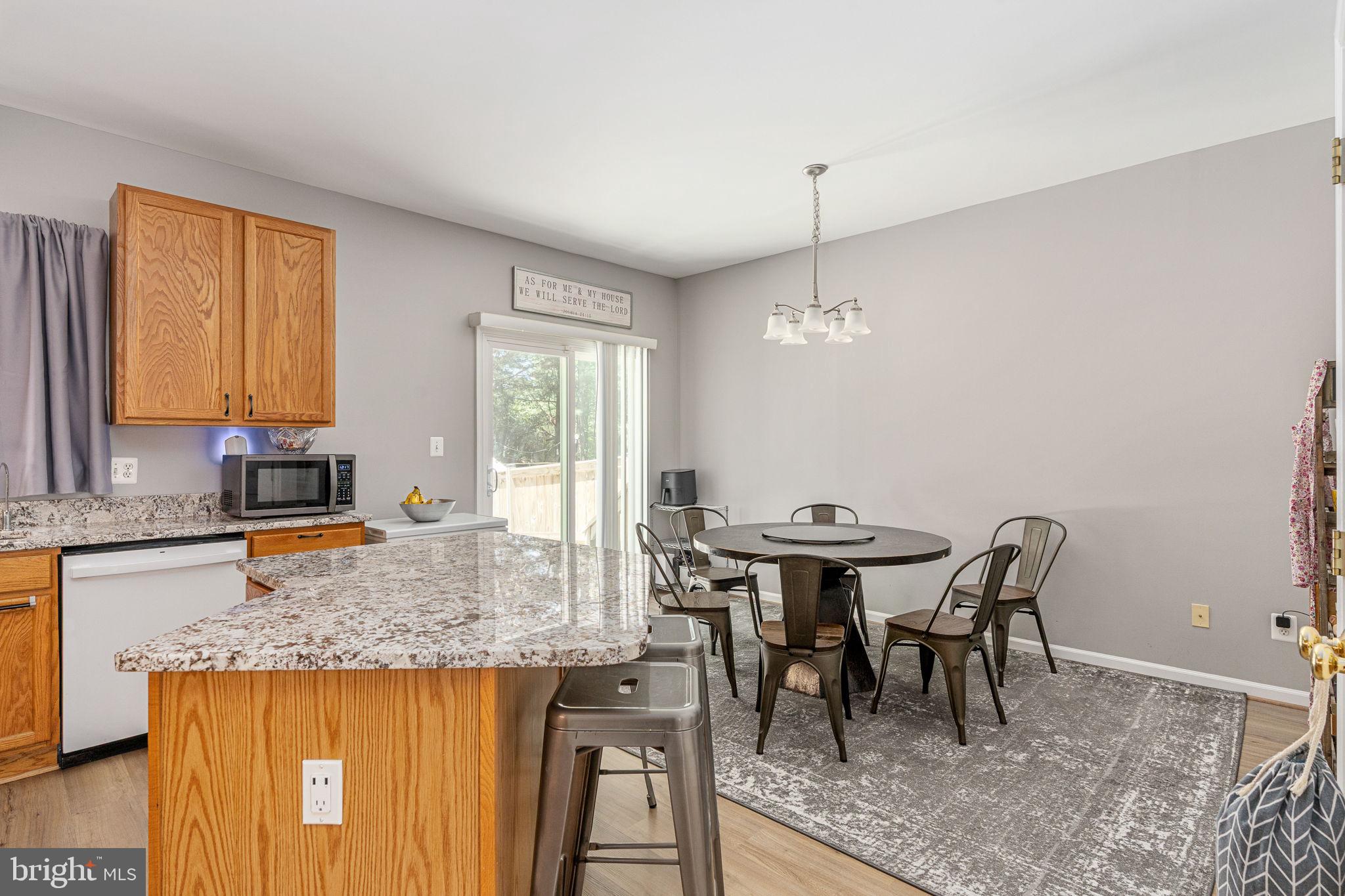 GUNSTON SQUARE - Residential