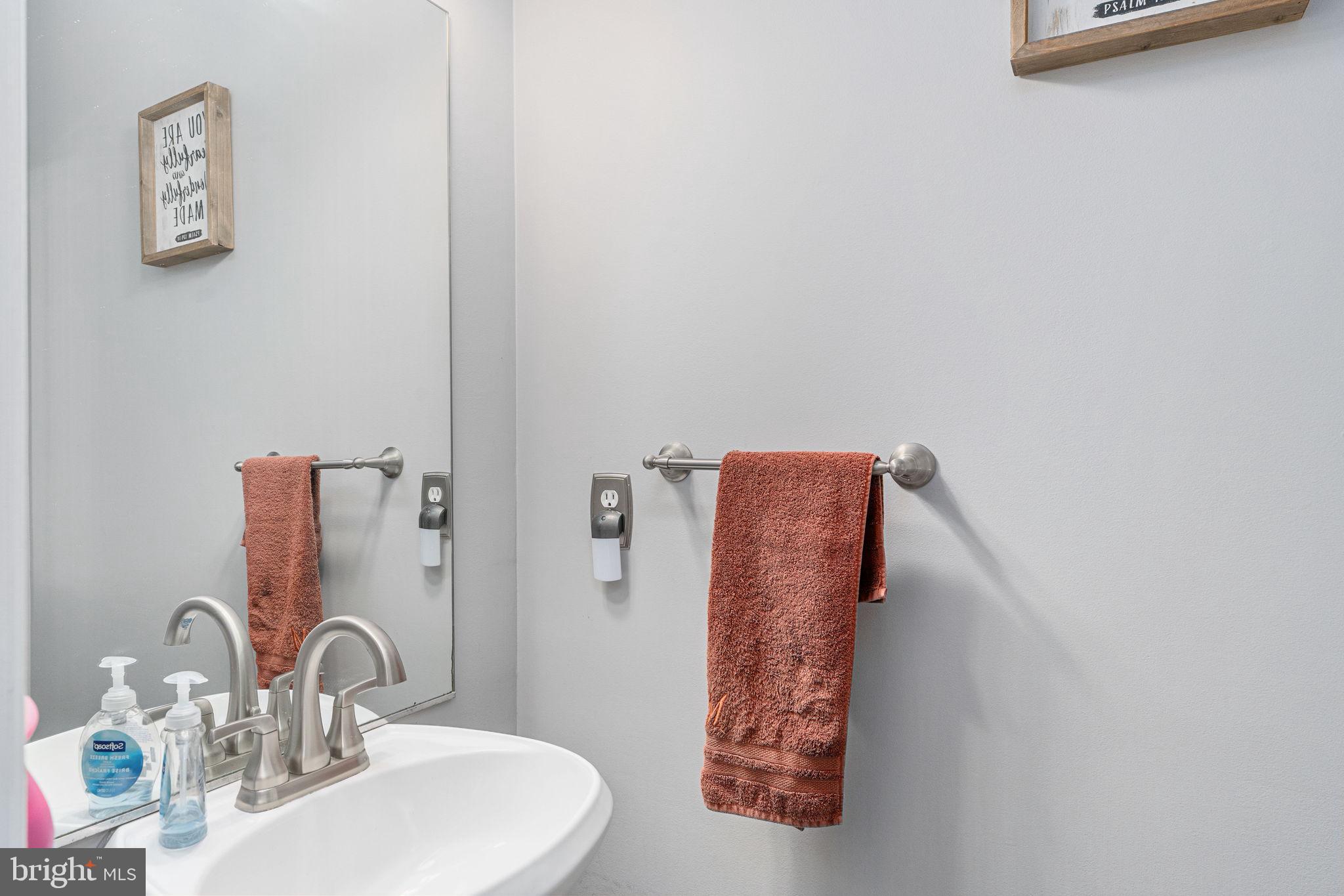GUNSTON SQUARE - Residential