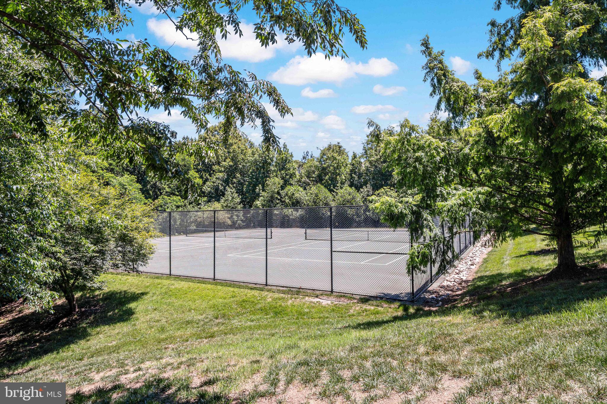 GUNSTON SQUARE - Residential