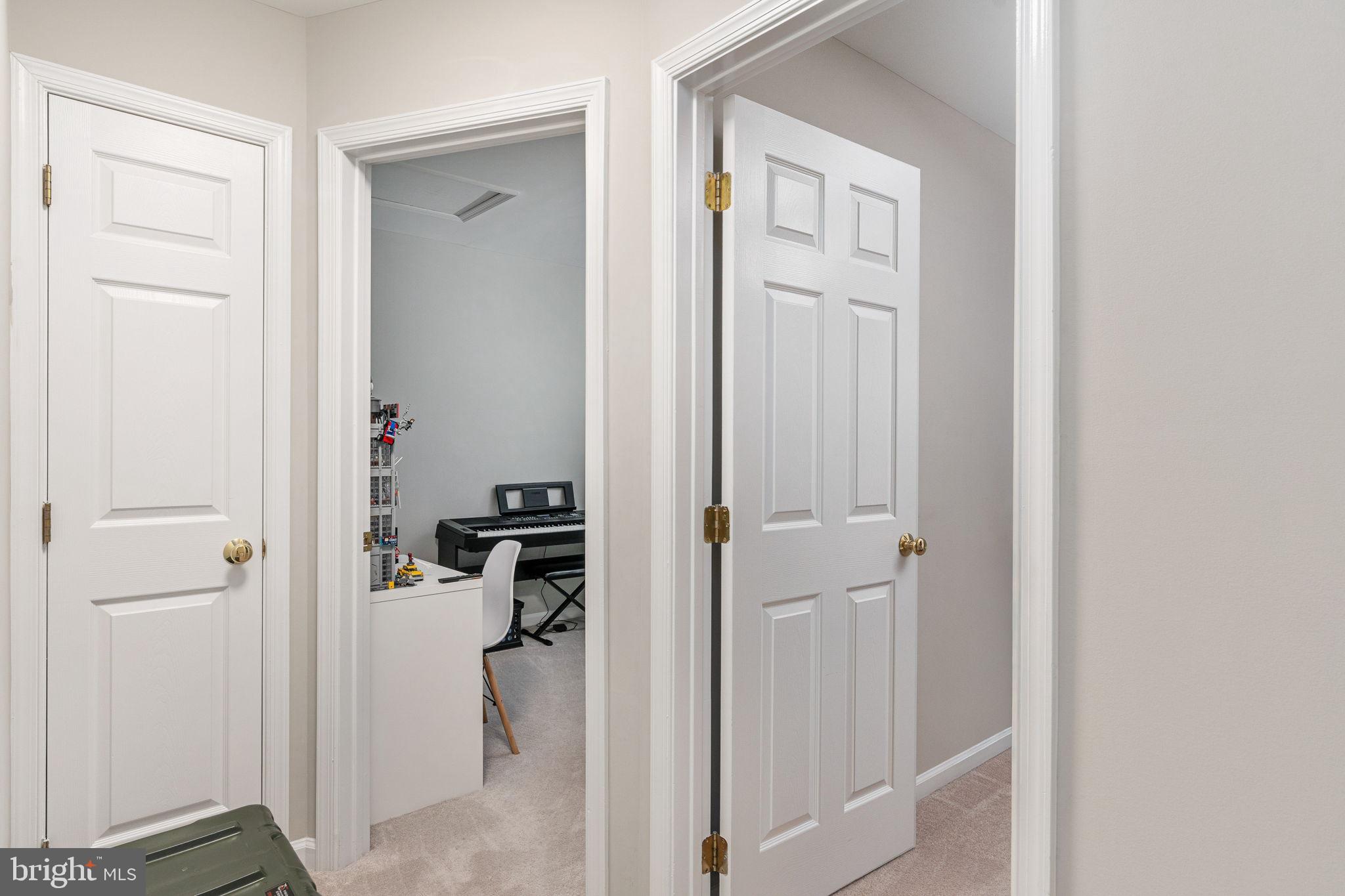 GUNSTON SQUARE - Residential