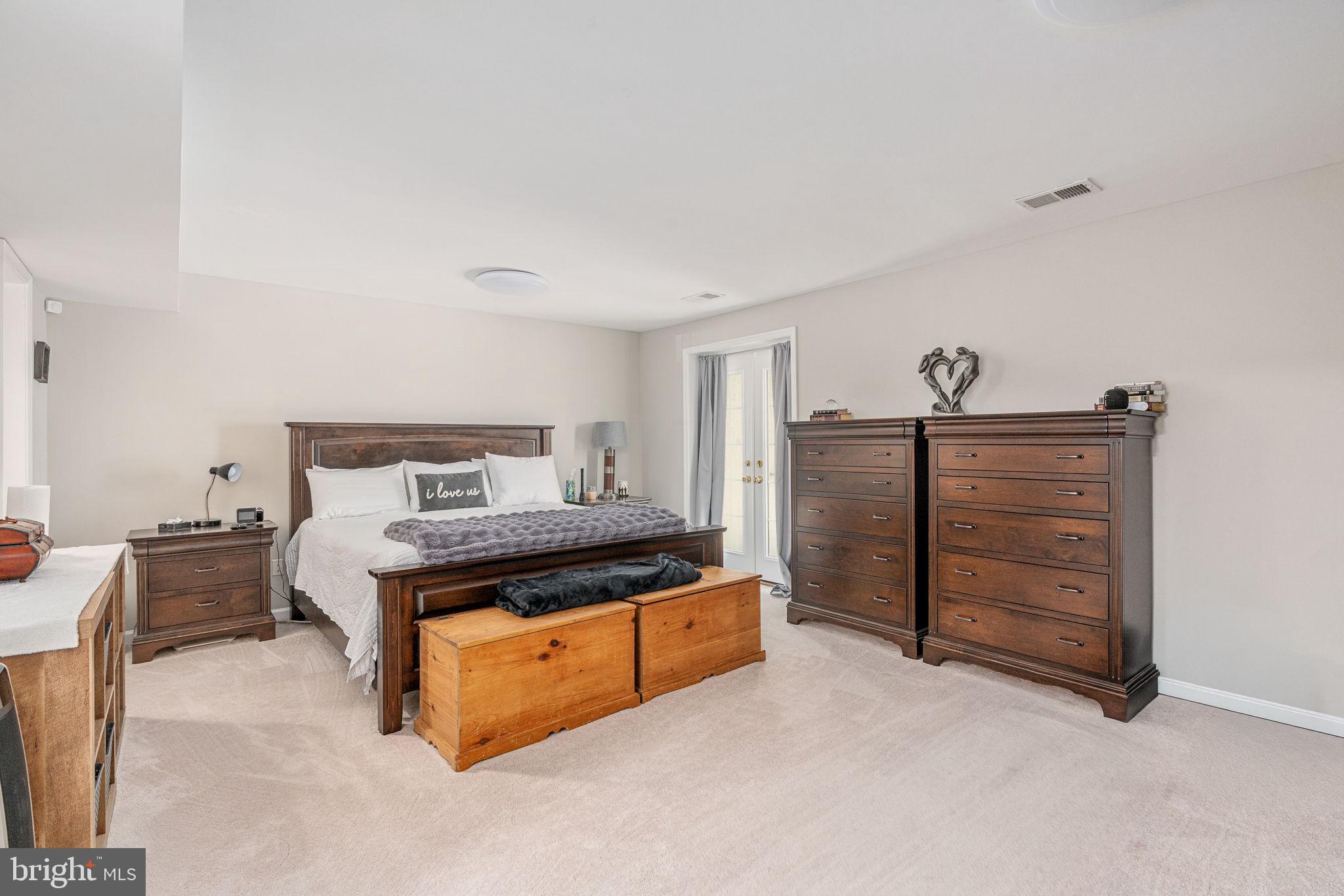 GUNSTON SQUARE - Residential