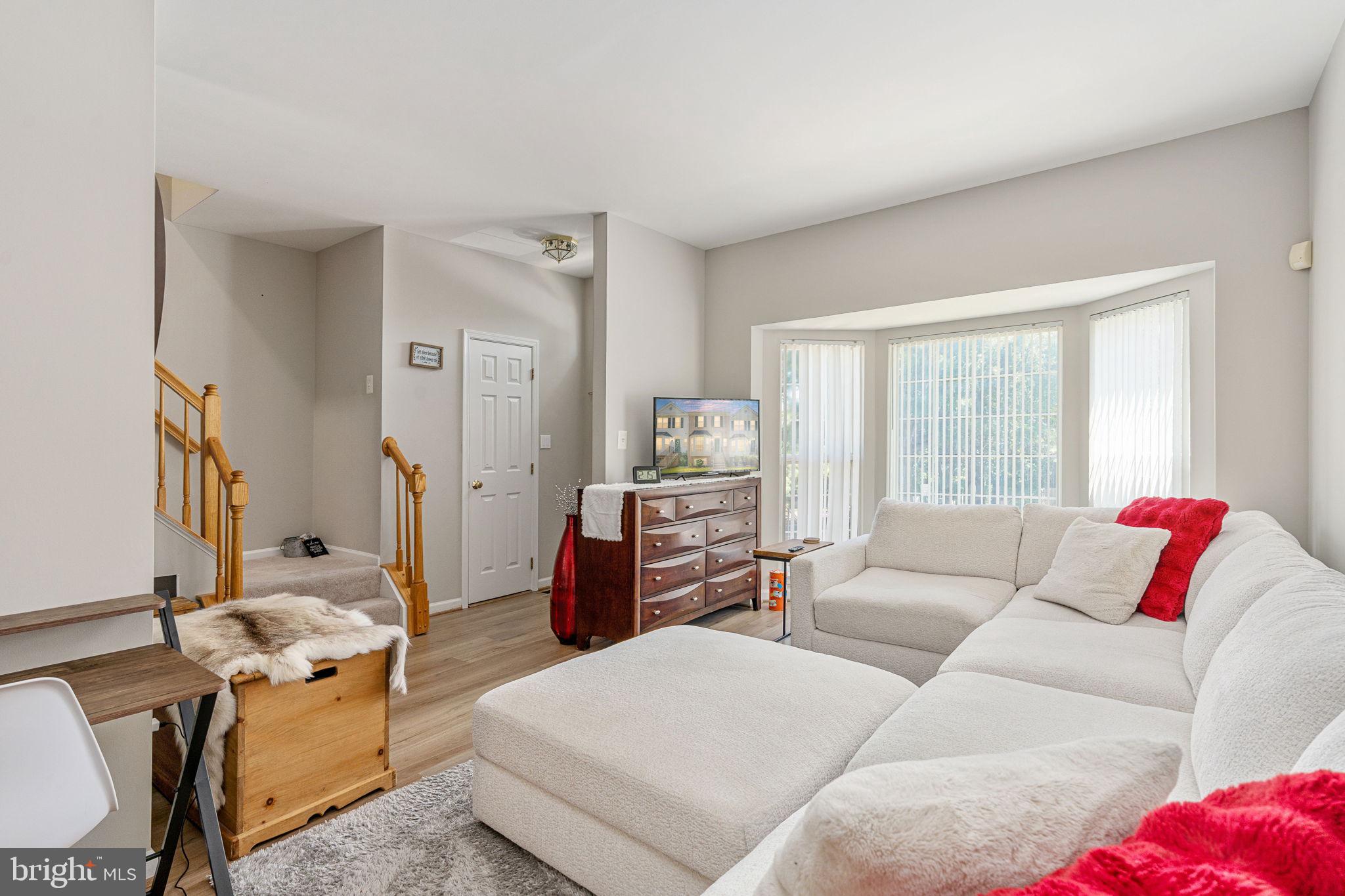 GUNSTON SQUARE - Residential
