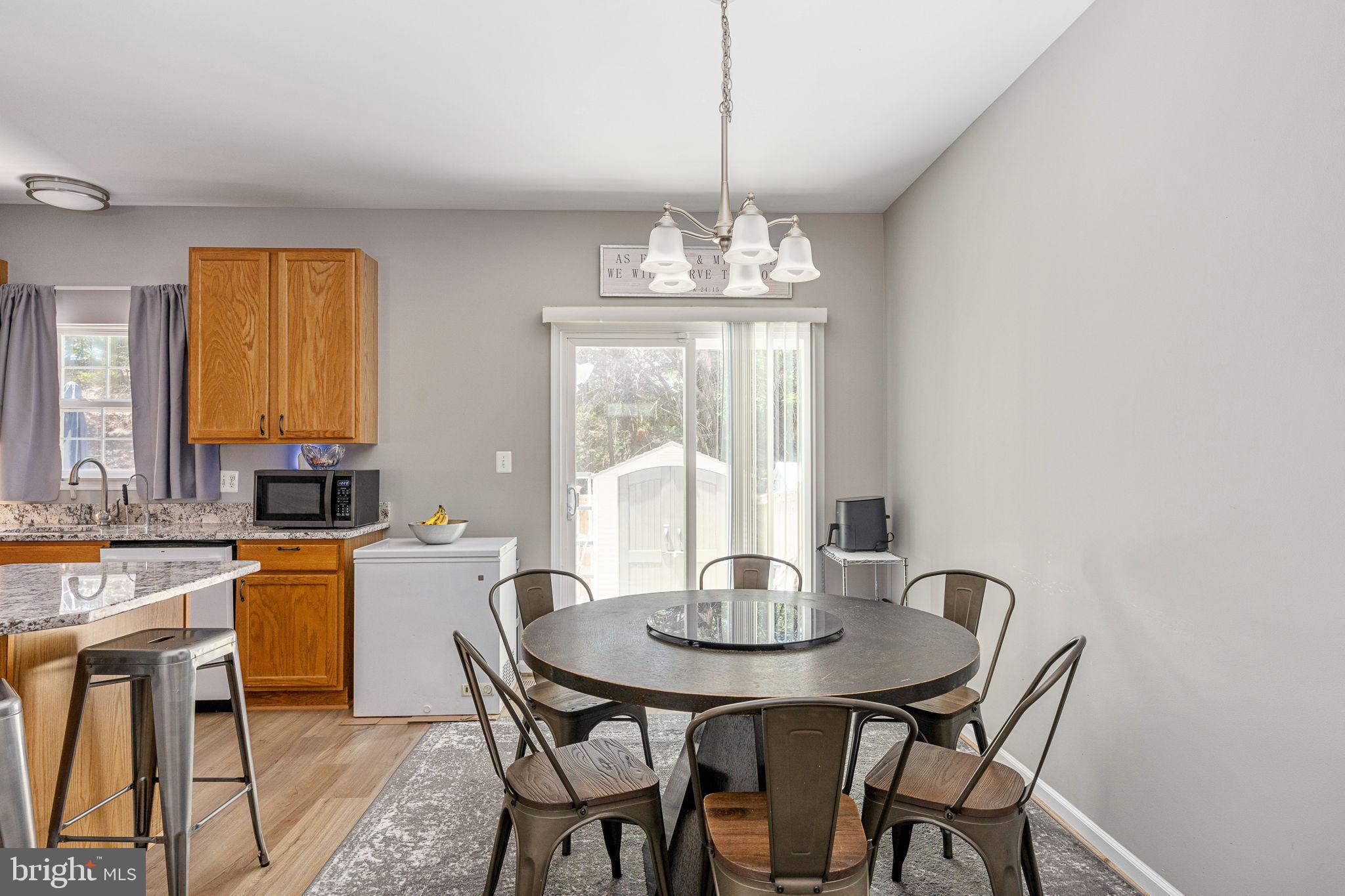 GUNSTON SQUARE - Residential
