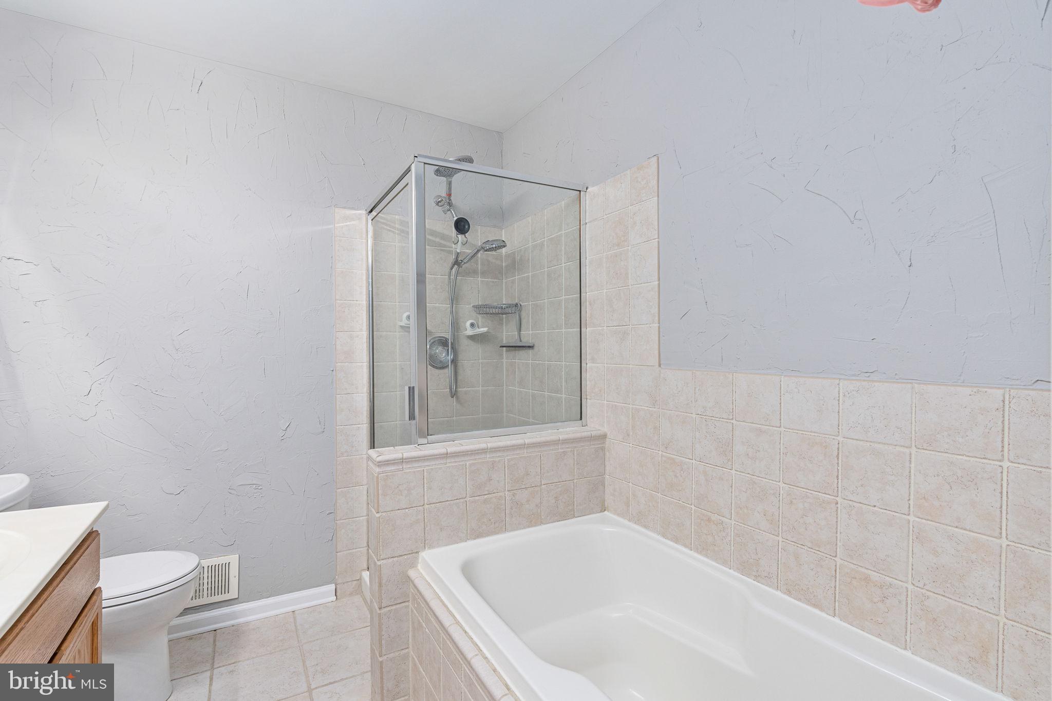 GUNSTON SQUARE - Residential