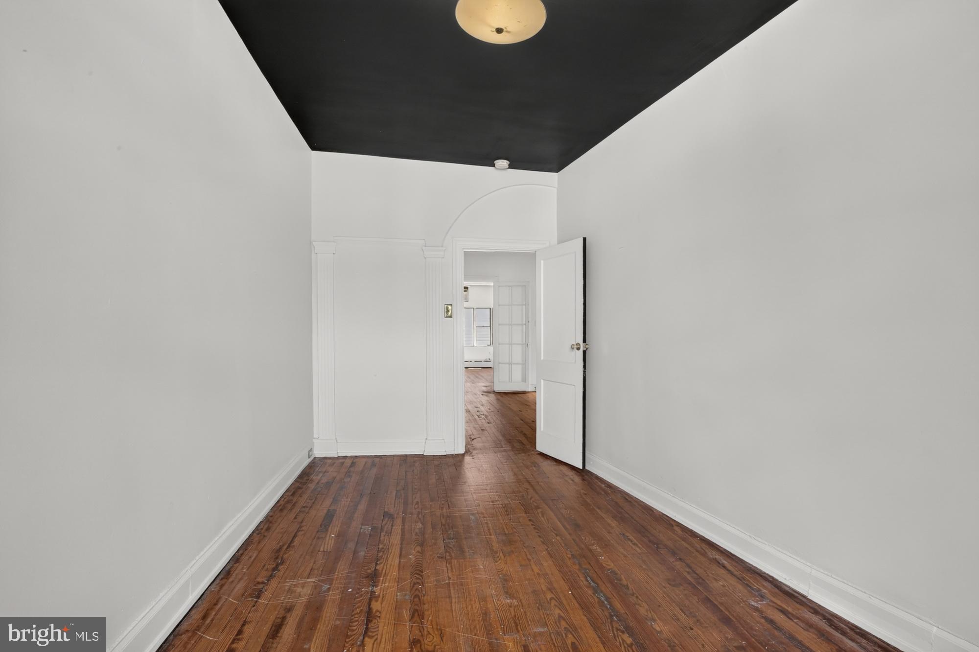 ITALIAN MARKET - Residential