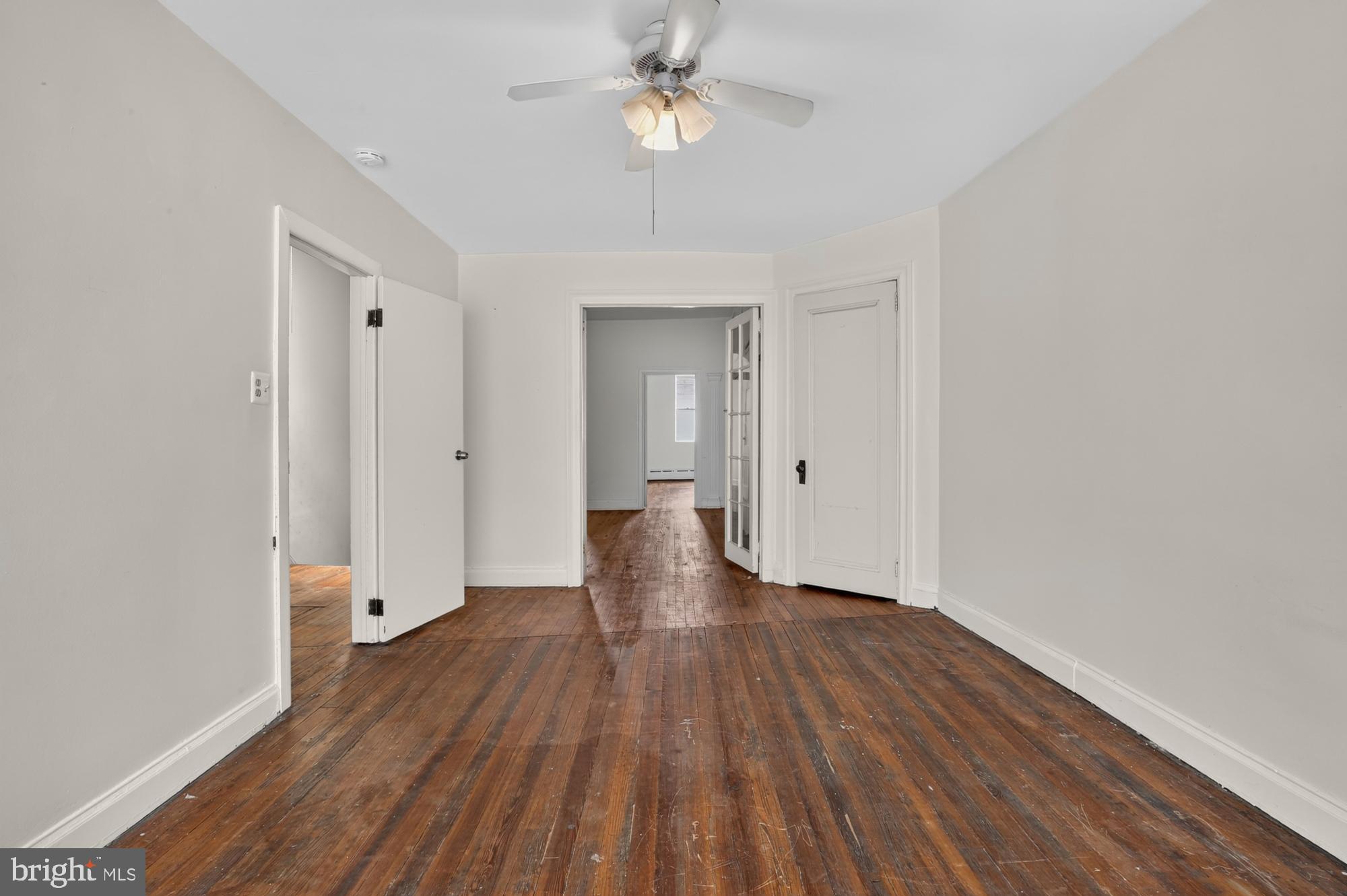 ITALIAN MARKET - Residential