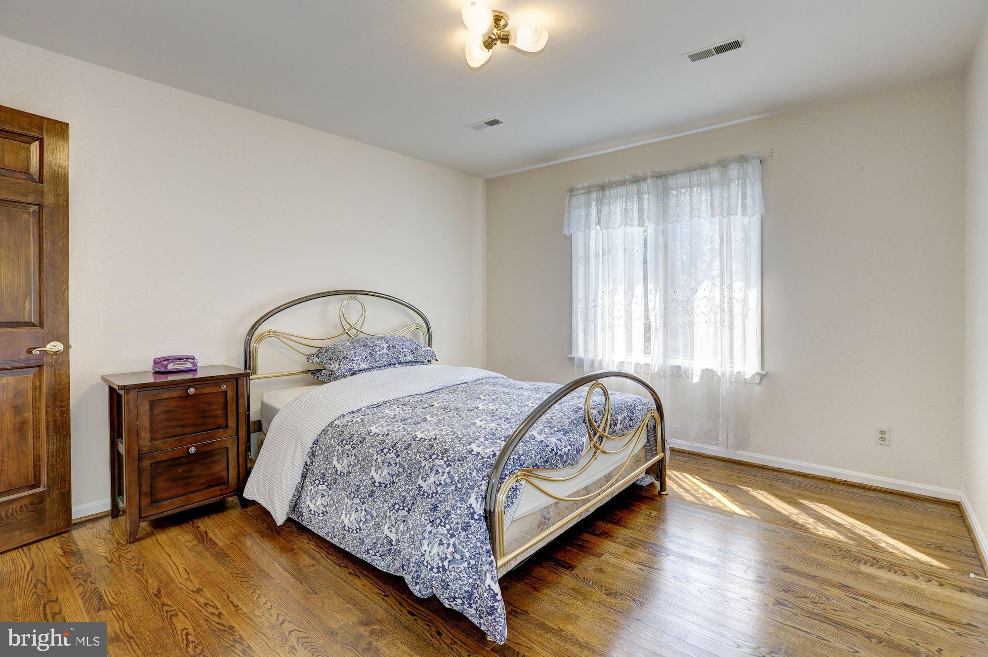 FARMINGTON - Residential