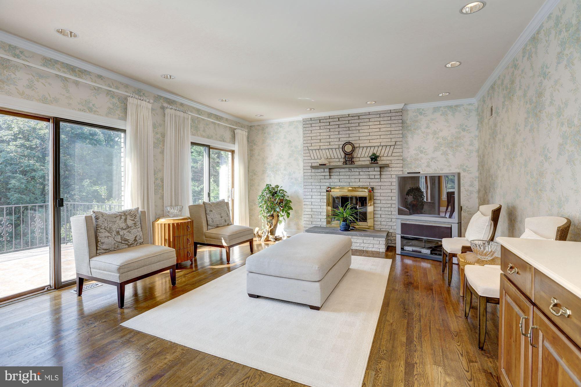 FARMINGTON - Residential