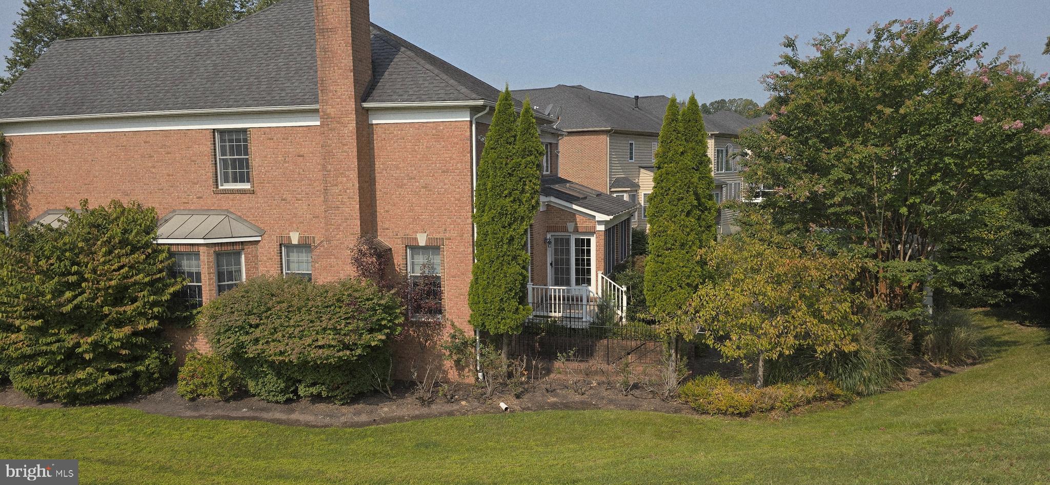 MARLBORO RIDGE - Residential