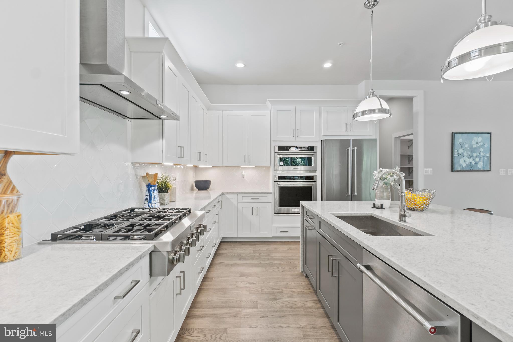 MT. PROSPECT - Residential