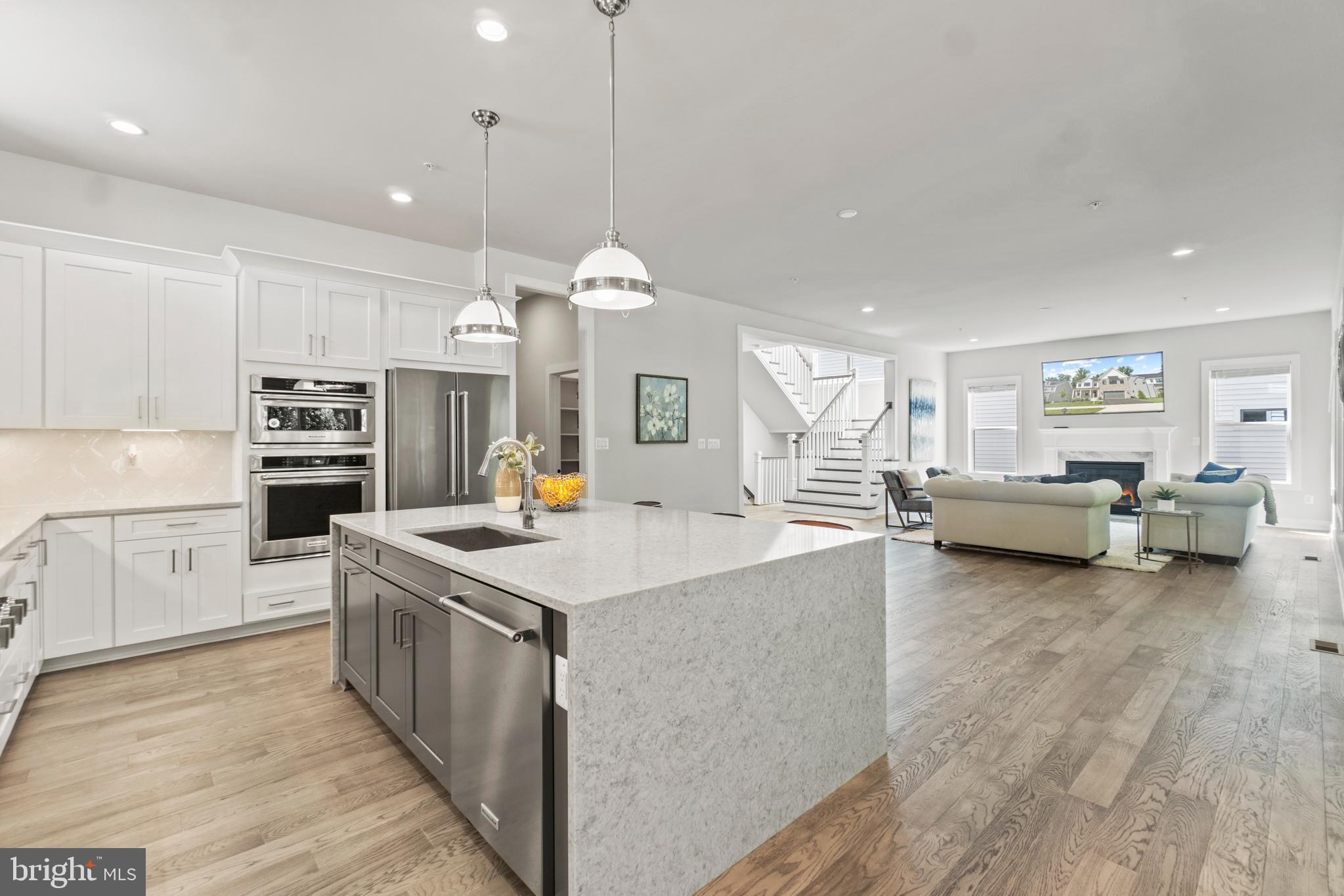 MT. PROSPECT - Residential