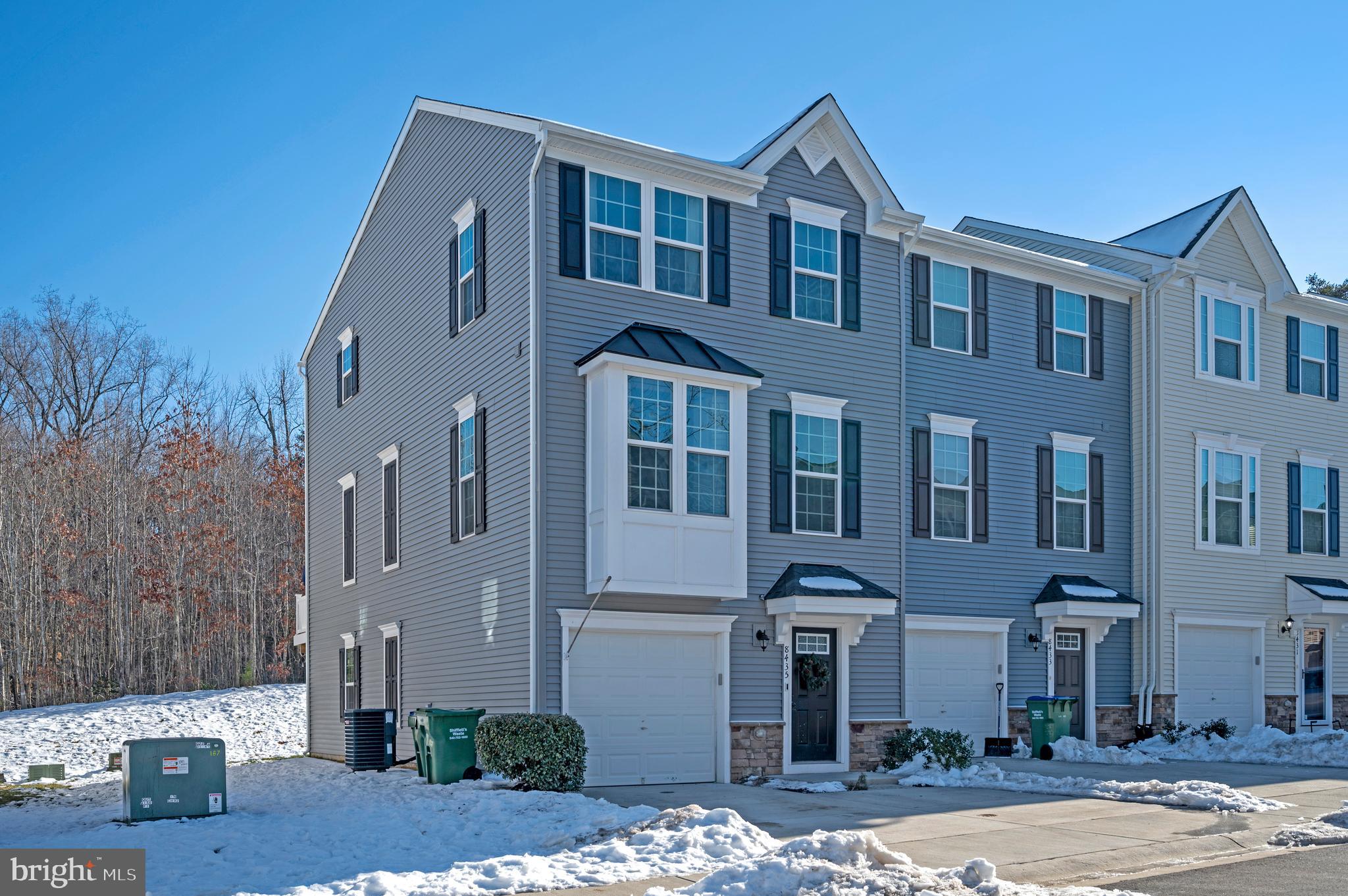 THE VILLAGE AT COURTHOUSE COMMONS - Residential Lease