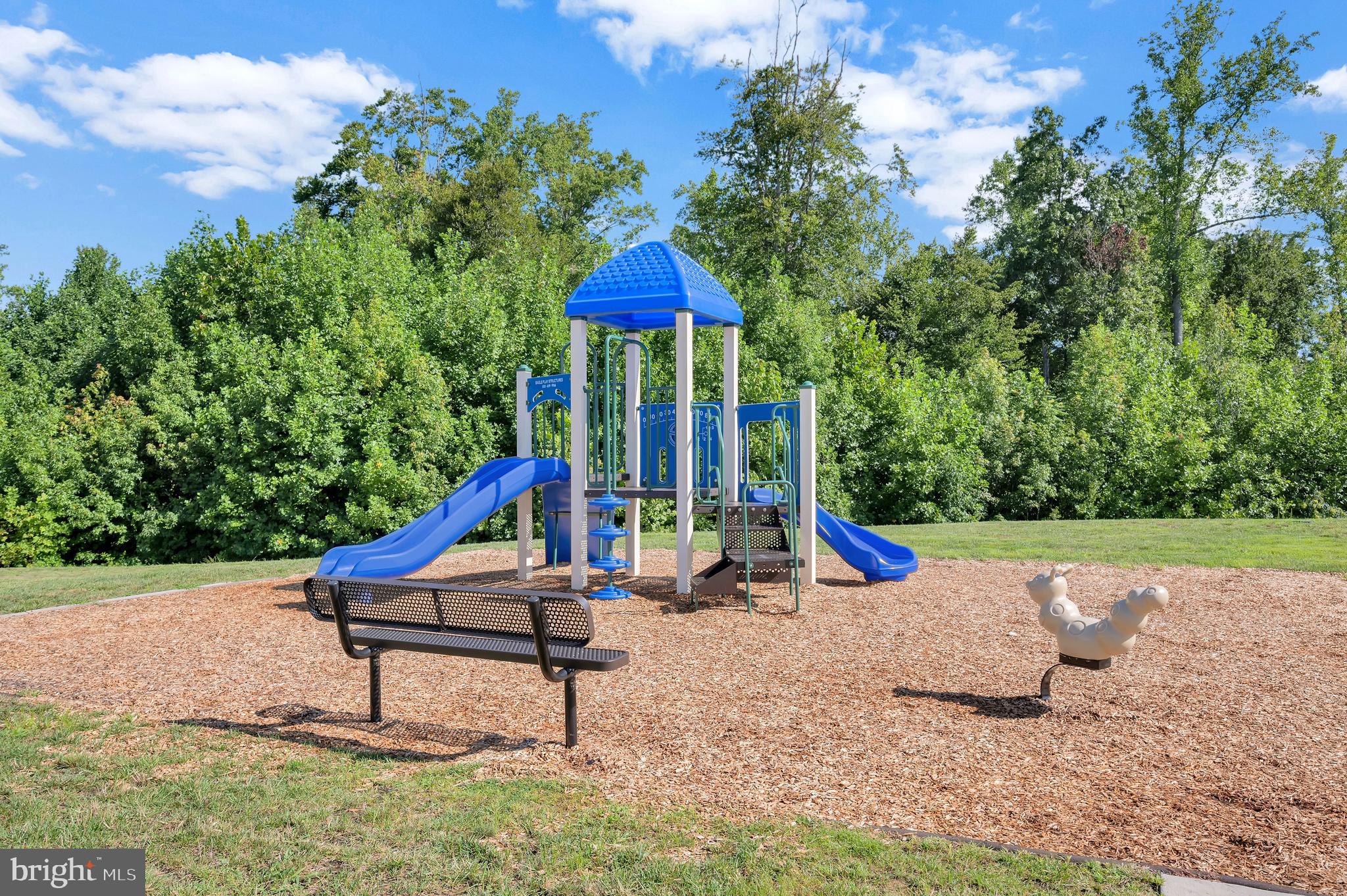 THE VILLAGE AT COURTHOUSE COMMONS - Residential Lease