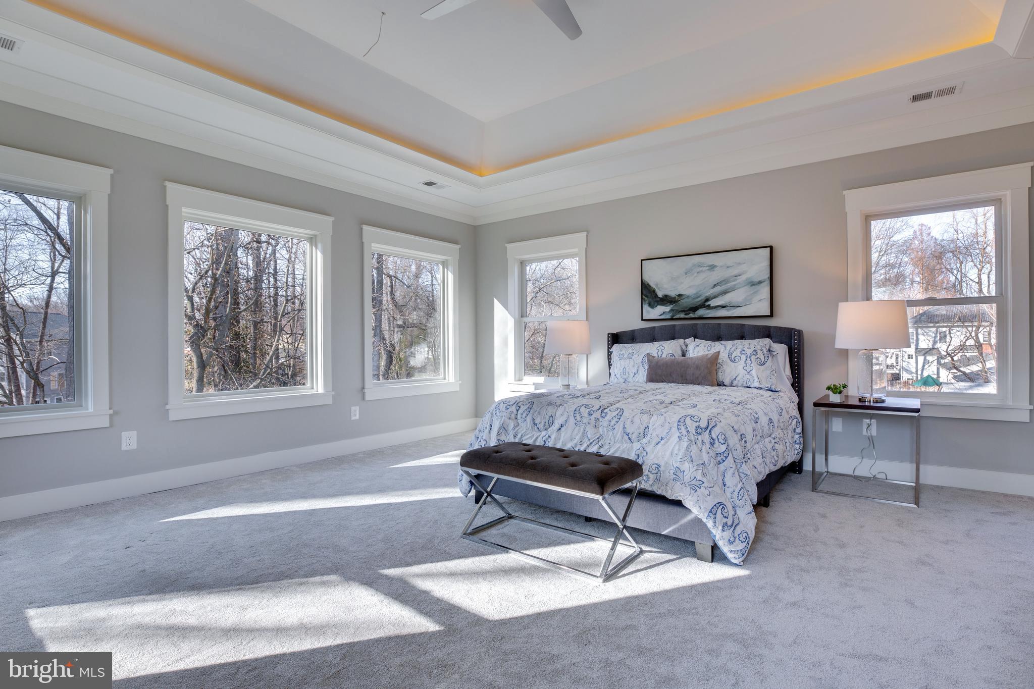 VIENNA WOODS - Residential