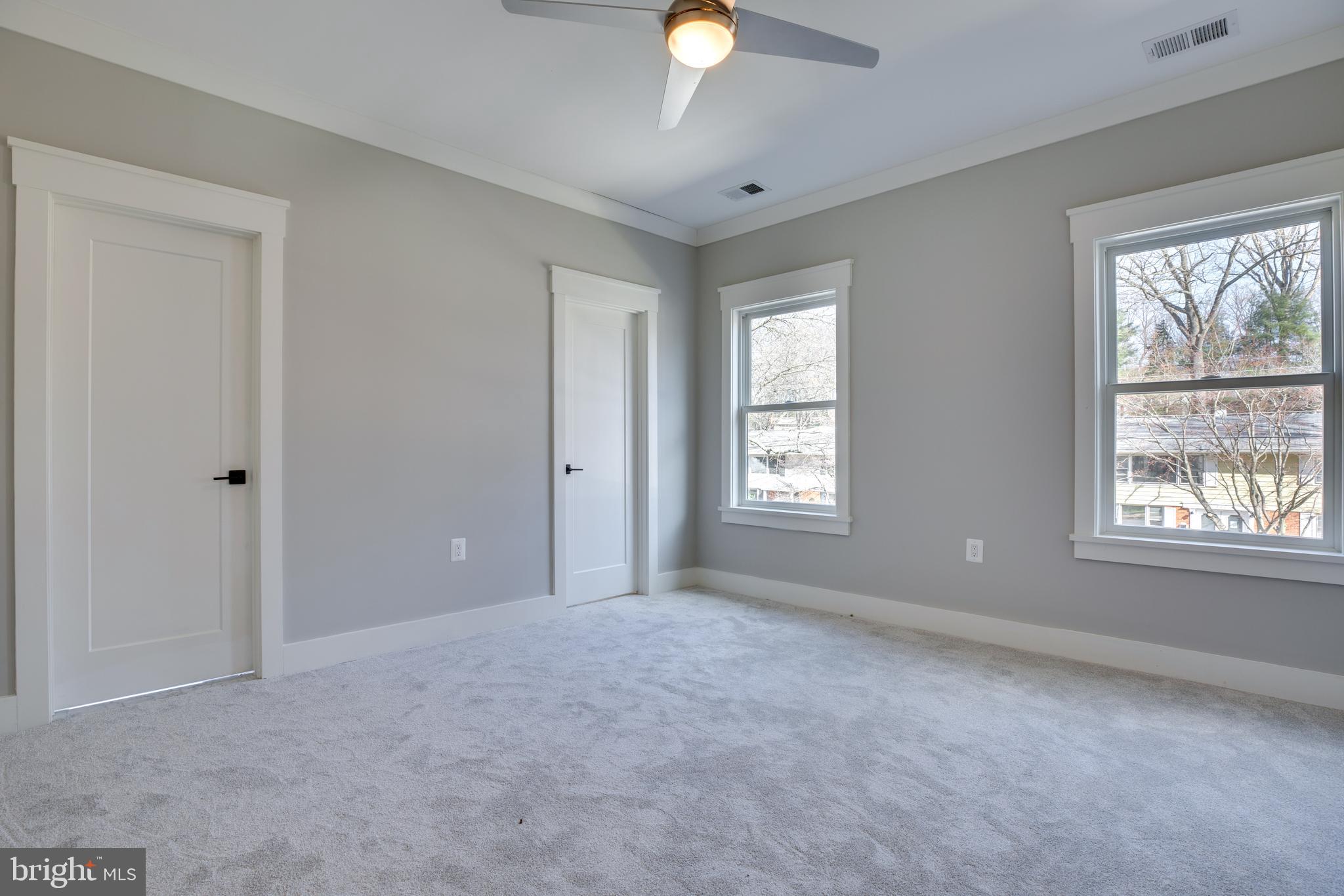 VIENNA WOODS - Residential