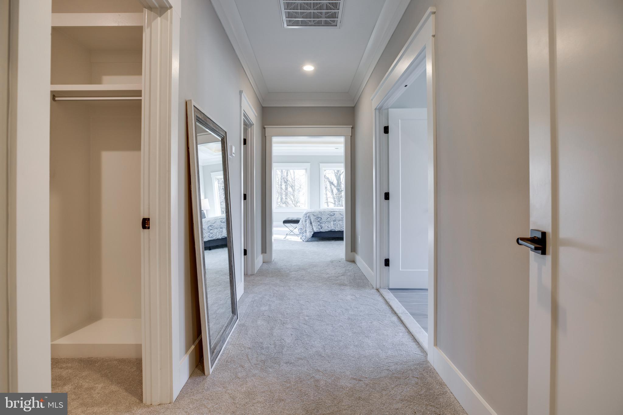 VIENNA WOODS - Residential