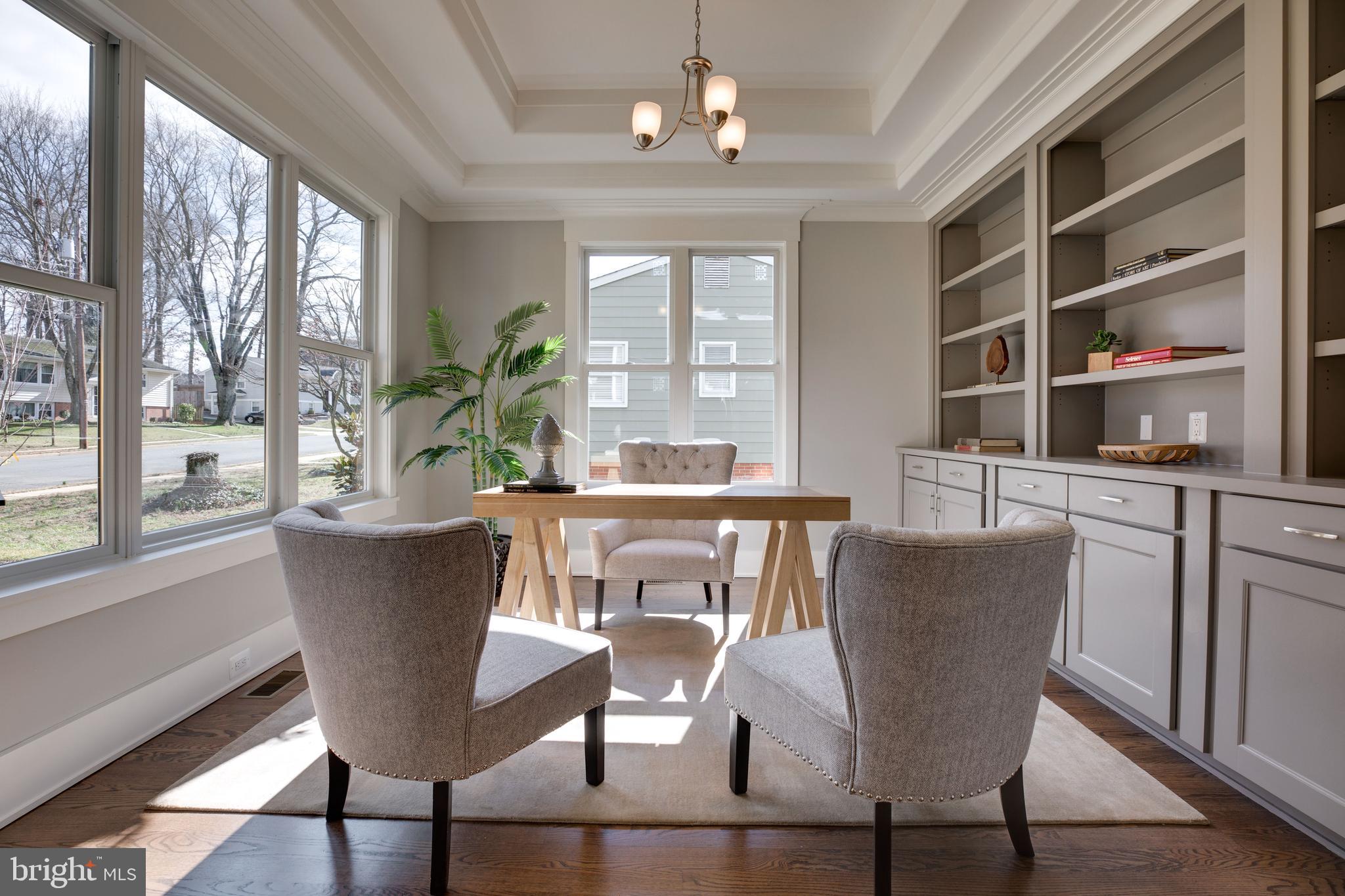 VIENNA WOODS - Residential