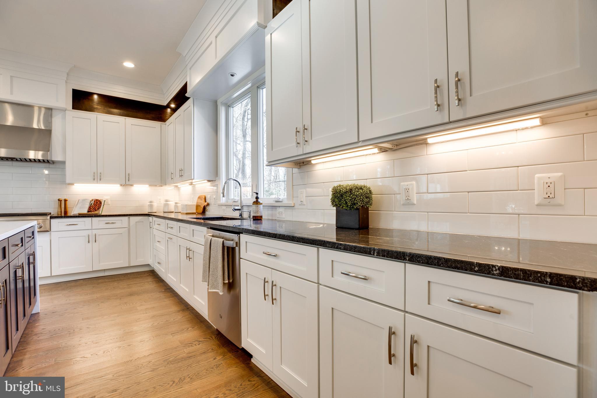 VIENNA WOODS - Residential