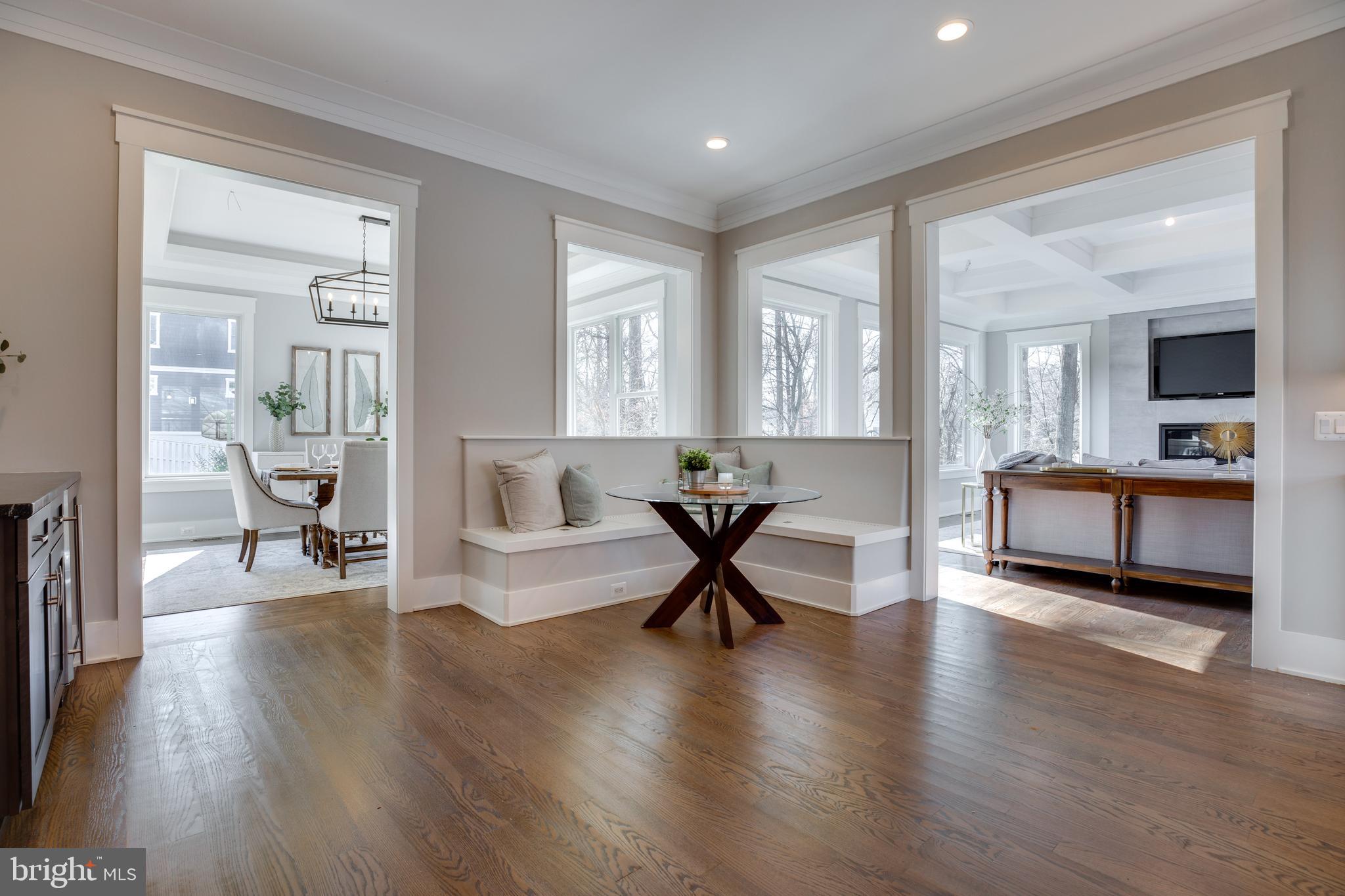 VIENNA WOODS - Residential