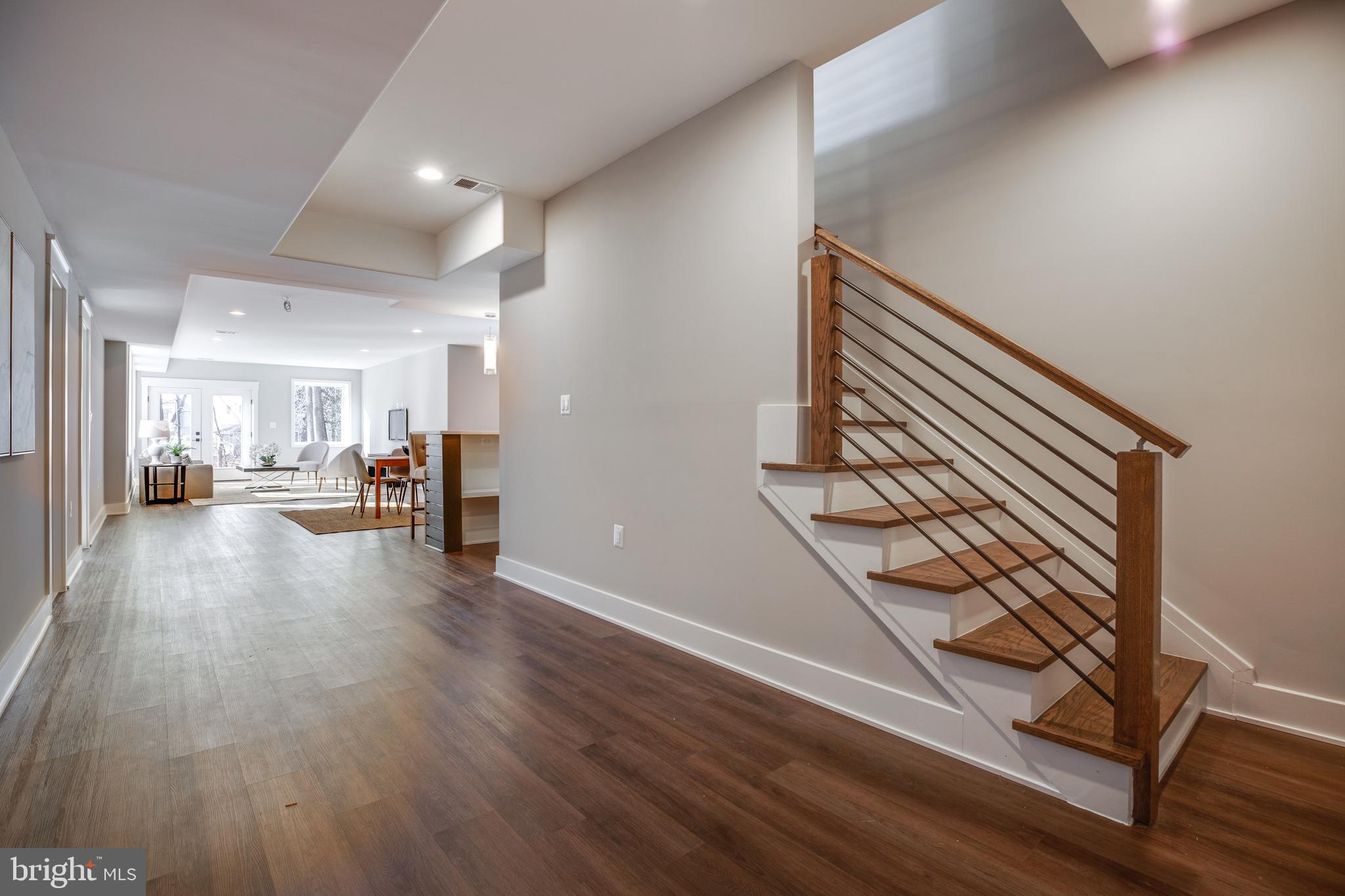 VIENNA WOODS - Residential