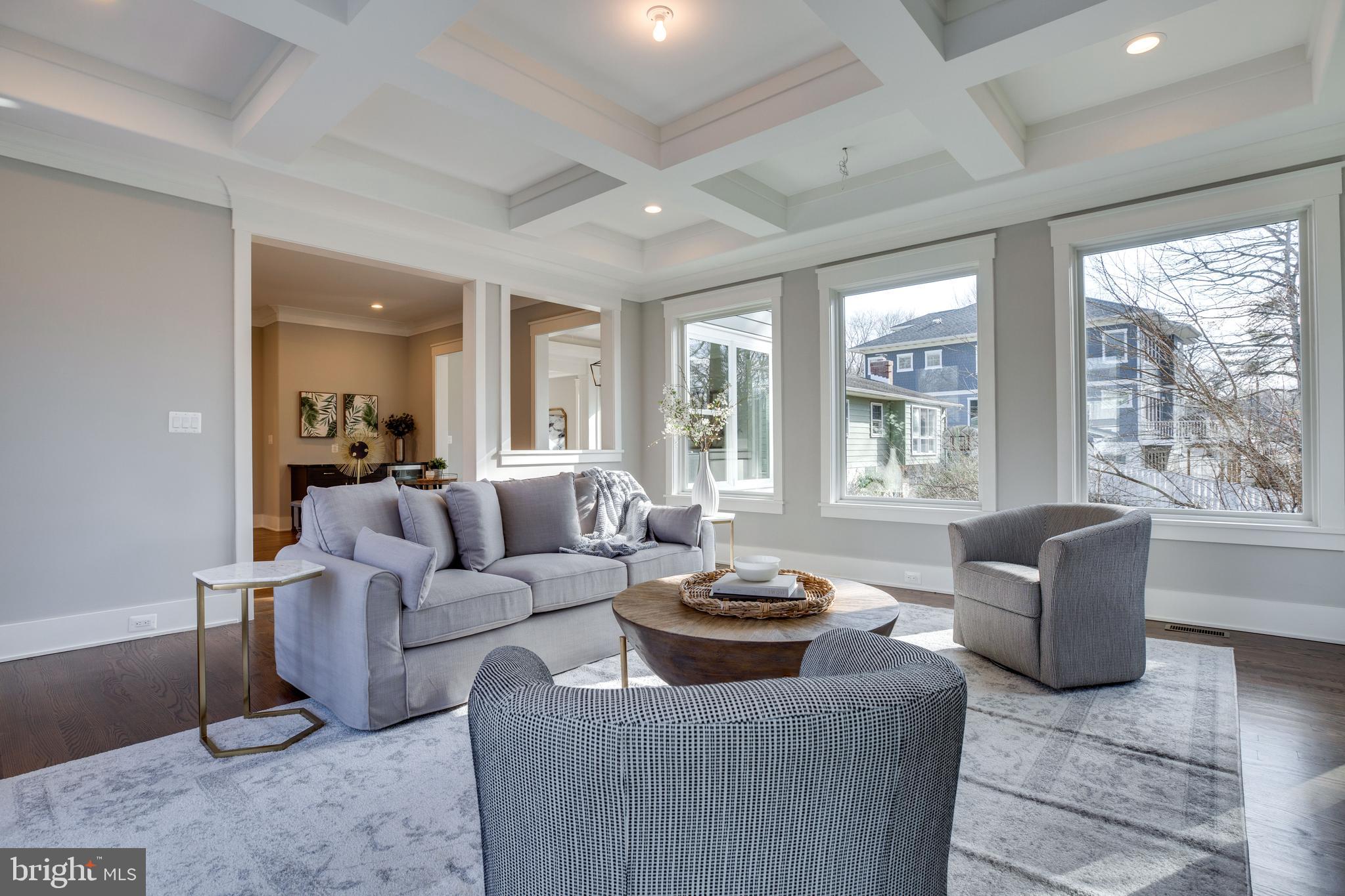 VIENNA WOODS - Residential