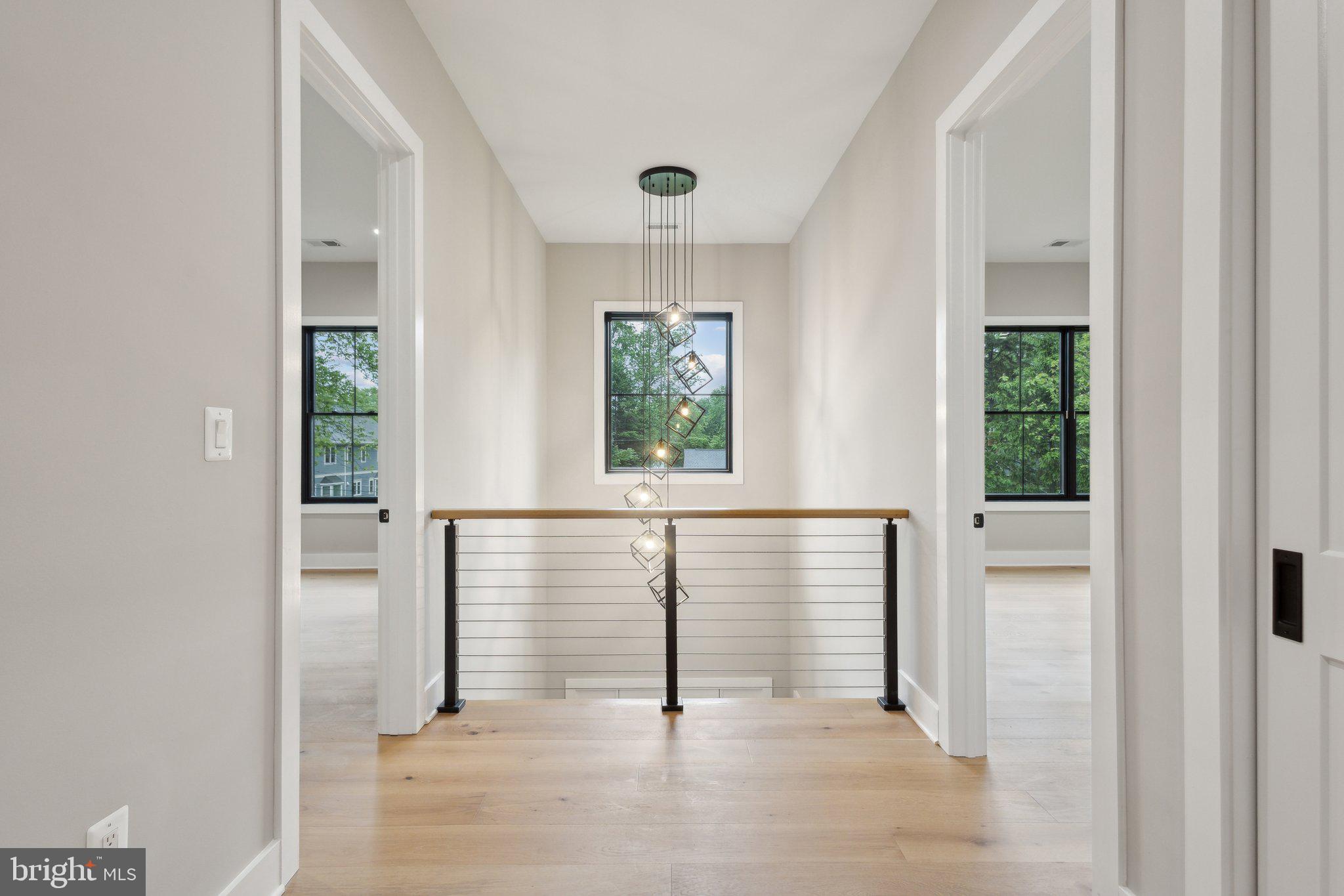 WESTHAMPTON - Residential