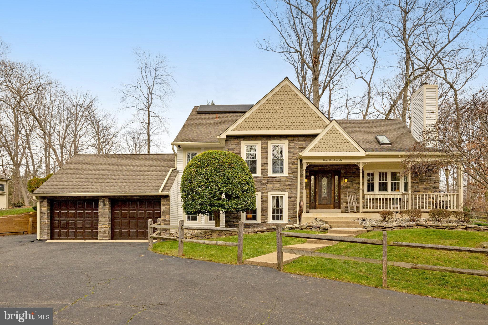VALEWOOD MANOR - Residential