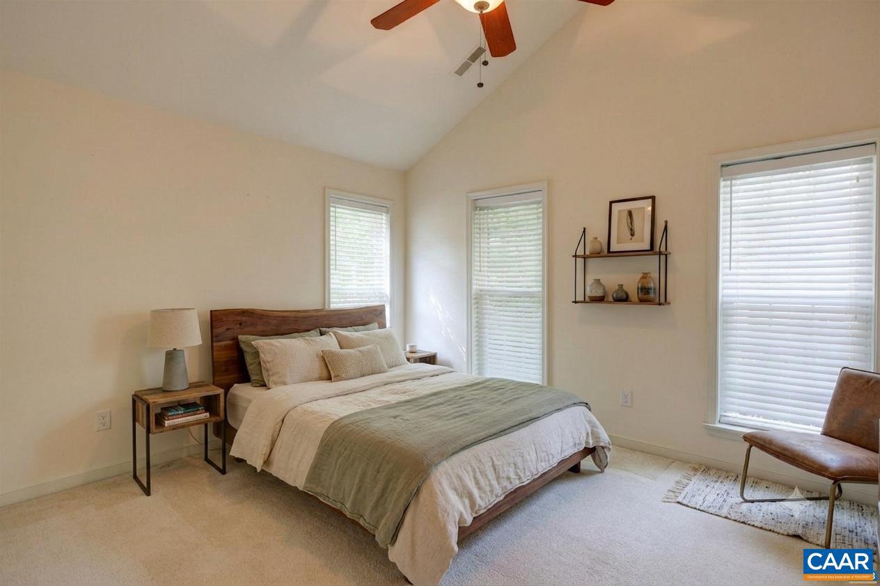 REDFIELDS - Residential