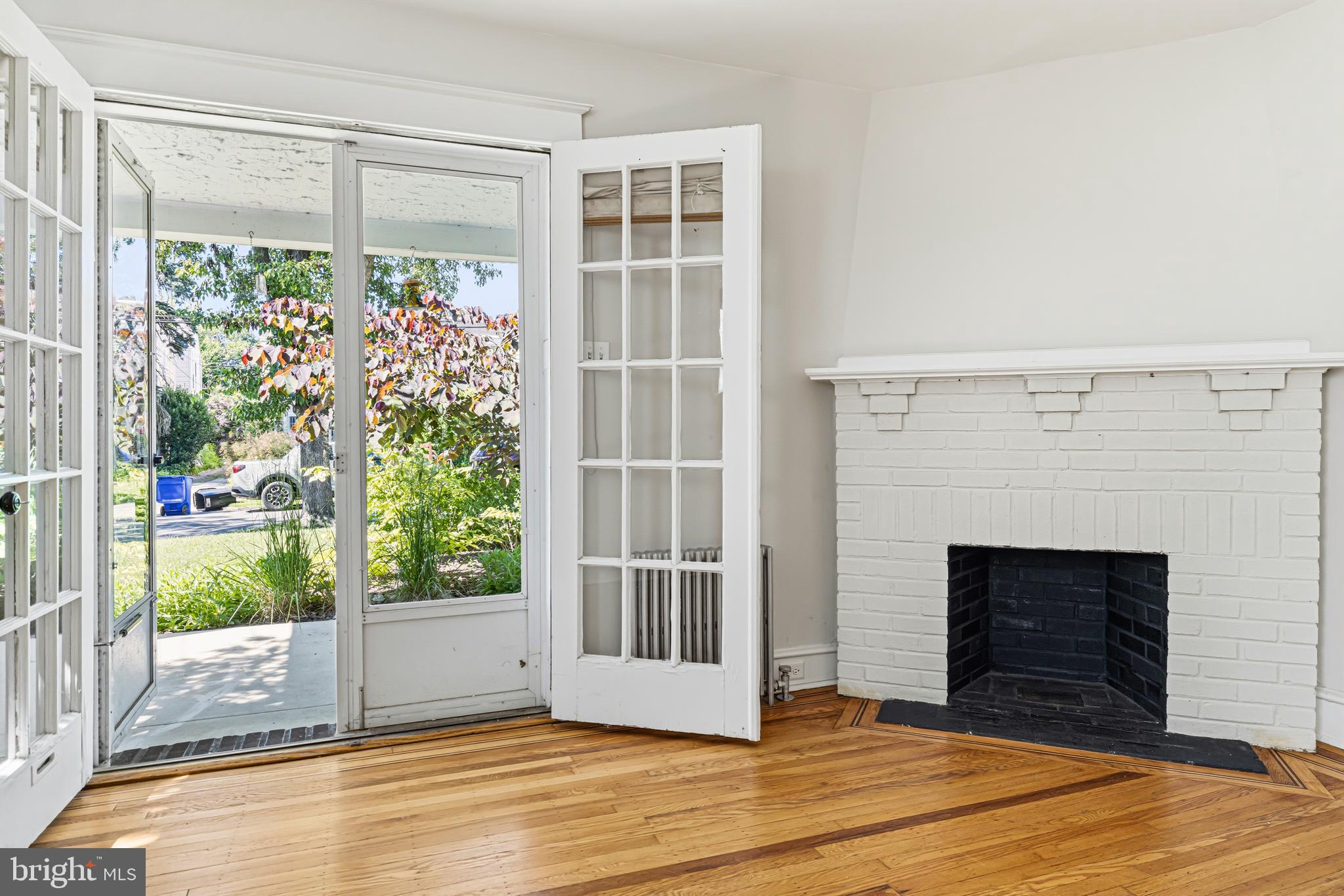 ROWLAND PARK - Residential