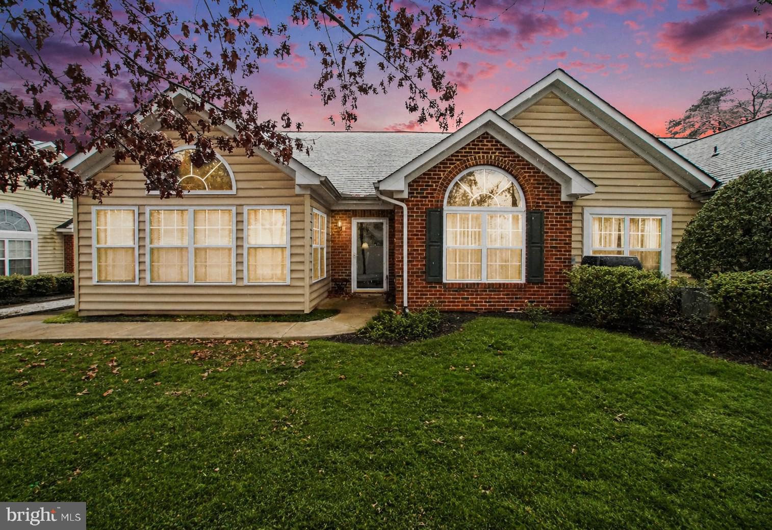 REGENCY PARK VILLAS - Residential