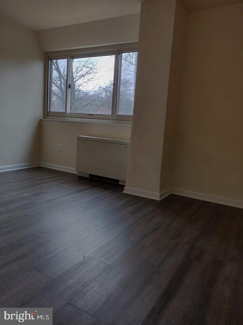 BOLLING BROOK TOWERS - Residential Lease