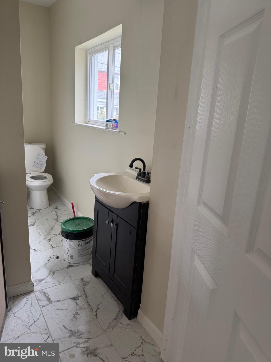 EAST OAK LANE - Residential Income