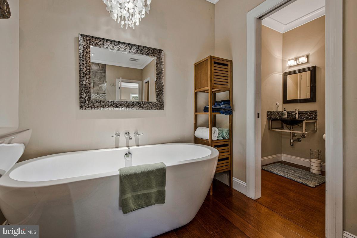 EASTPORT - Residential