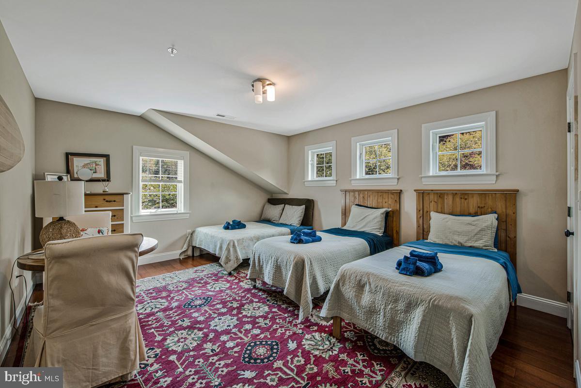 EASTPORT - Residential