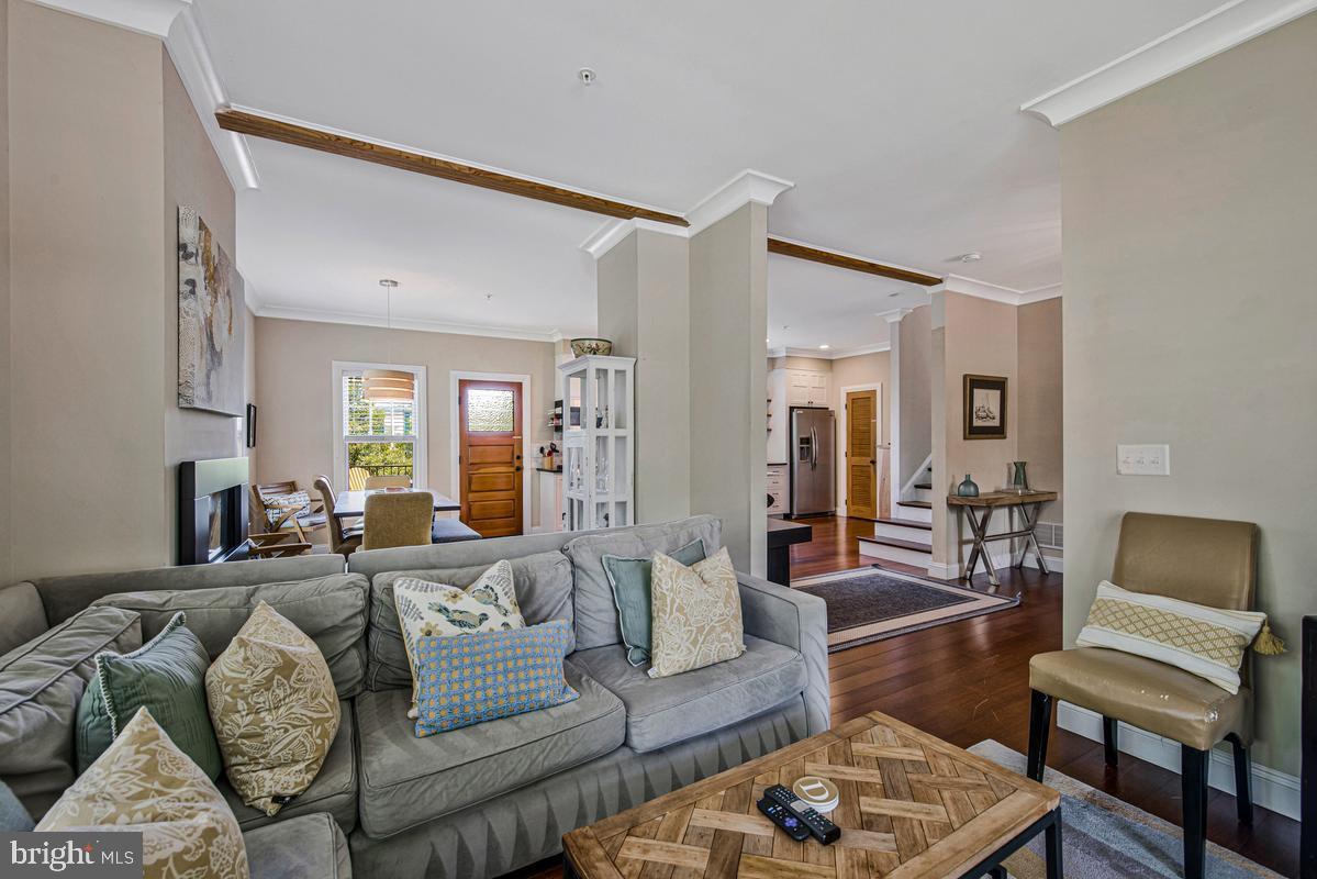 EASTPORT - Residential