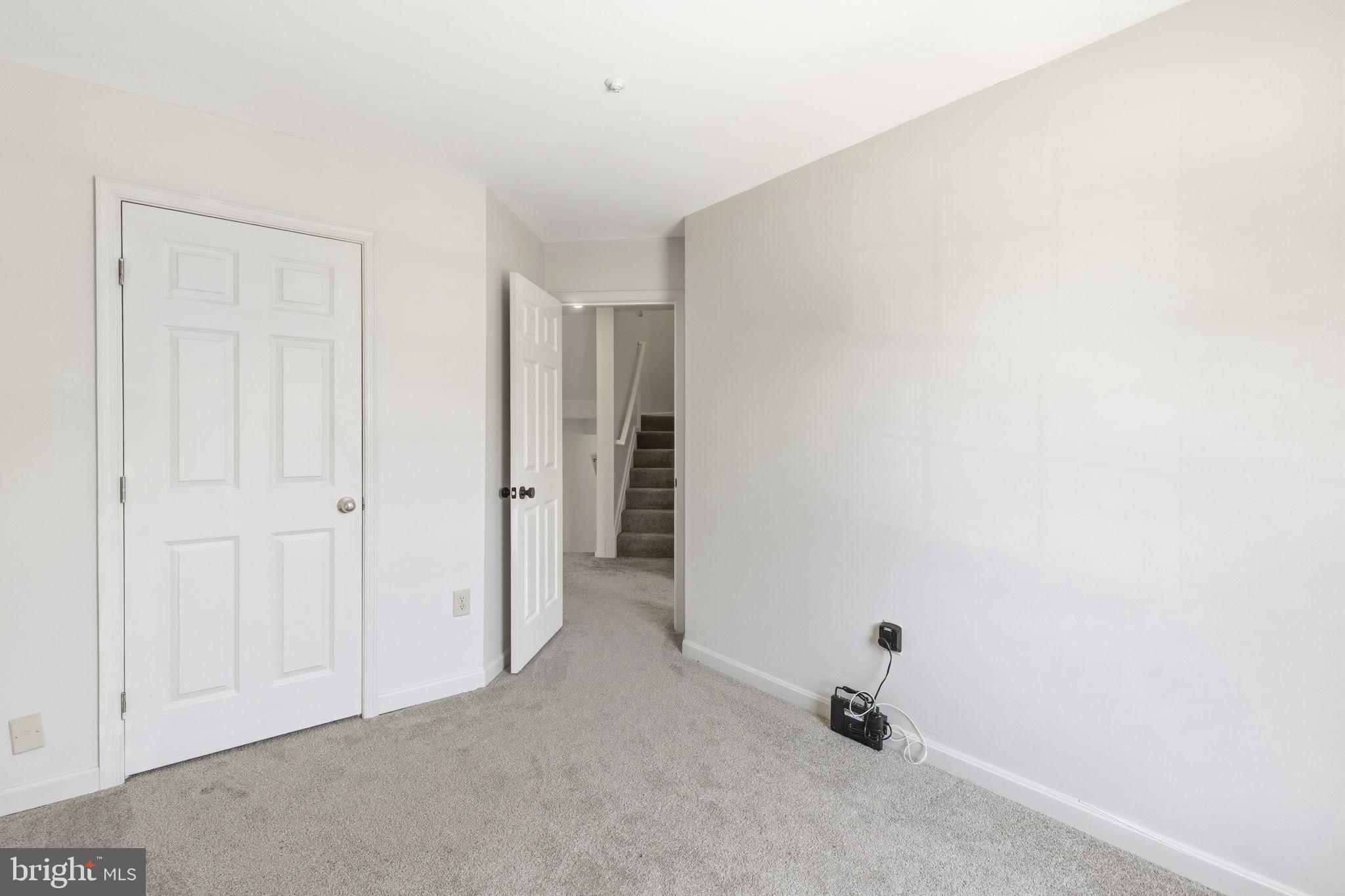 SEVEN OAKS - Residential
