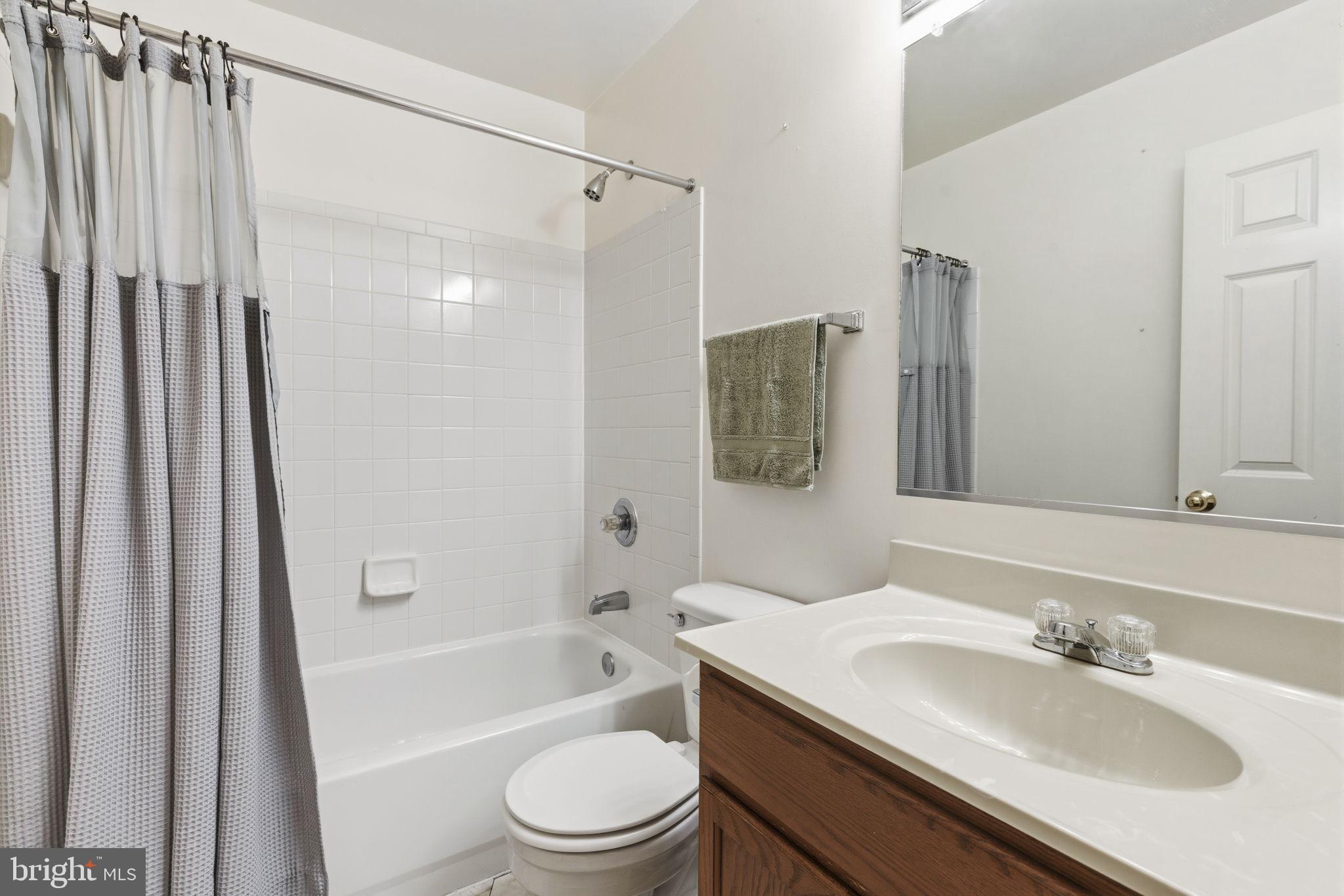SEVEN OAKS - Residential