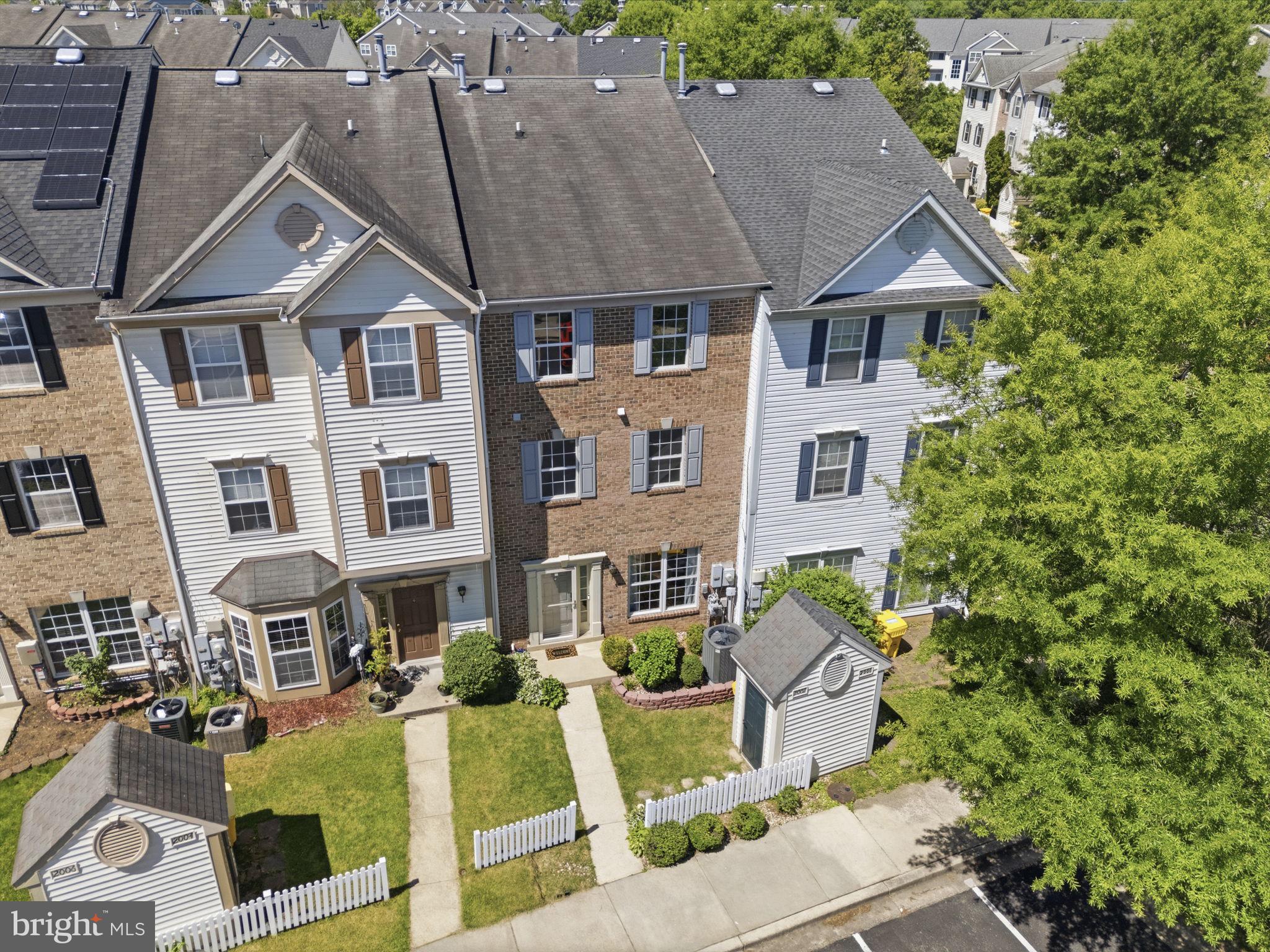 SEVEN OAKS - Residential