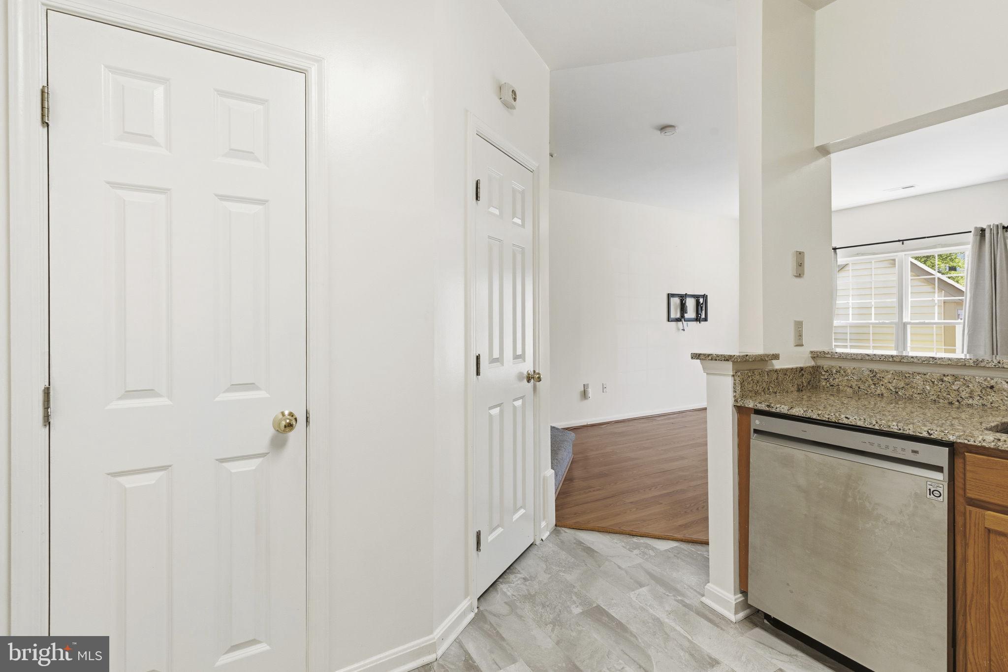 SEVEN OAKS - Residential