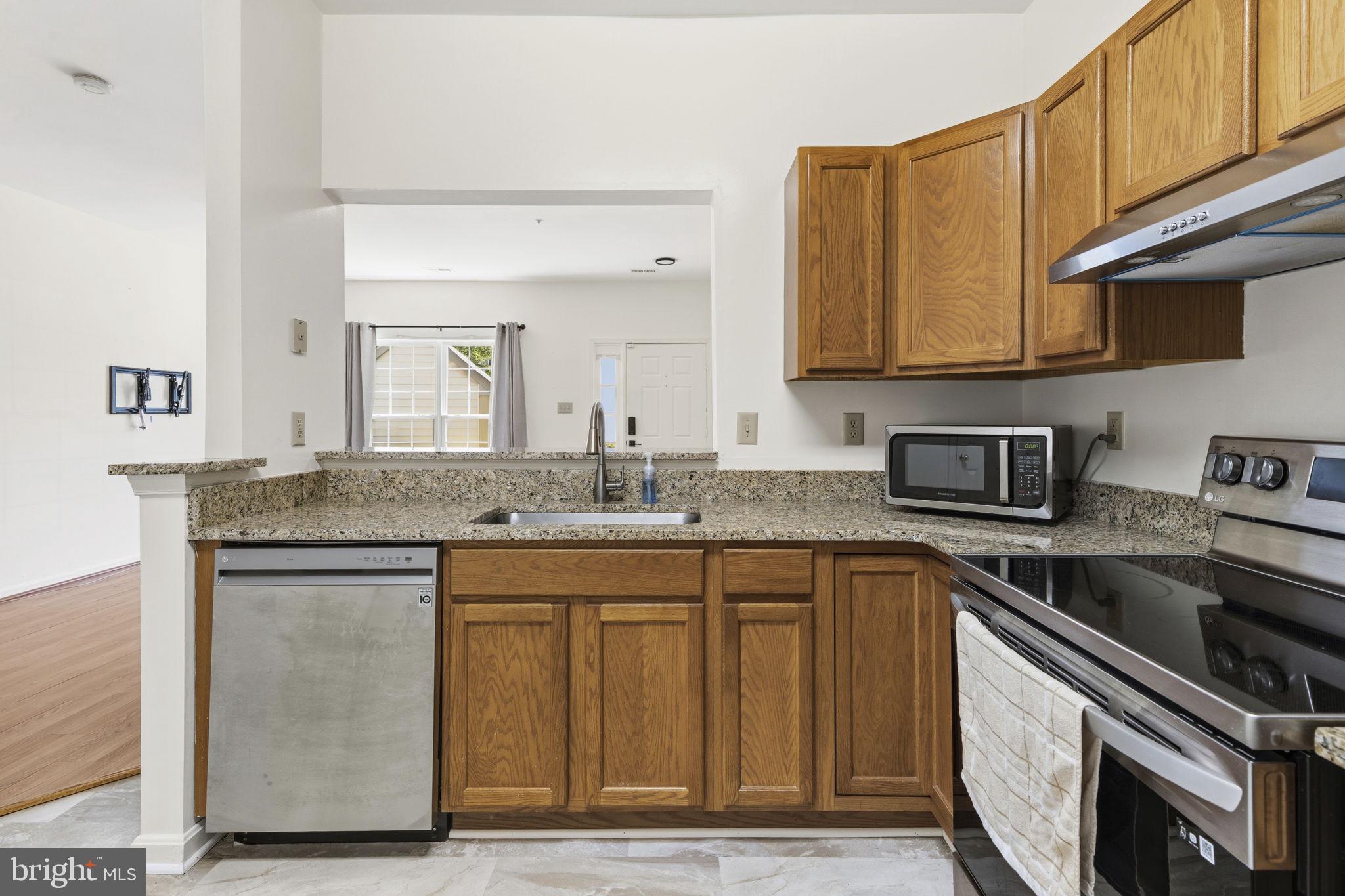 SEVEN OAKS - Residential