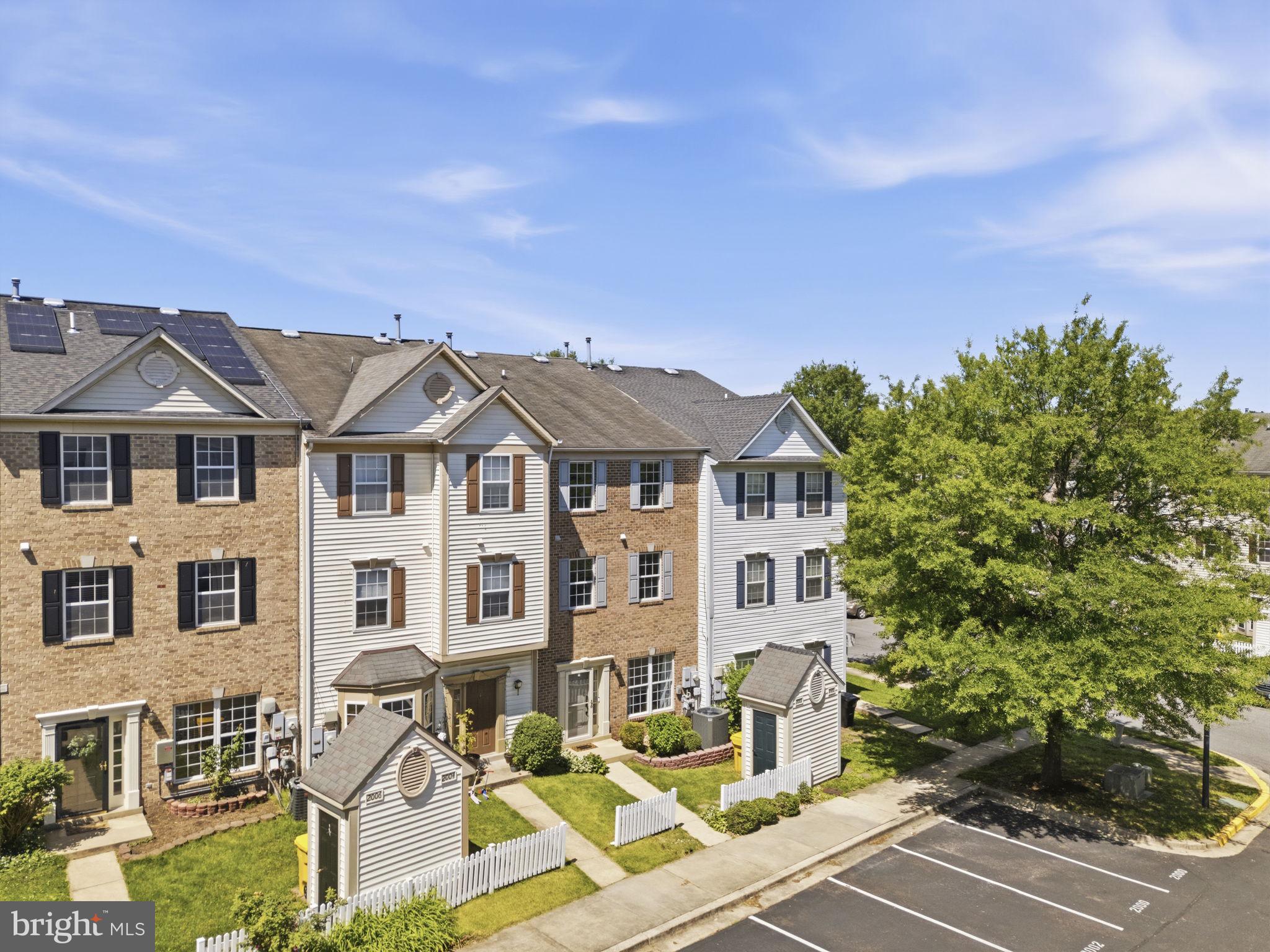 SEVEN OAKS - Residential