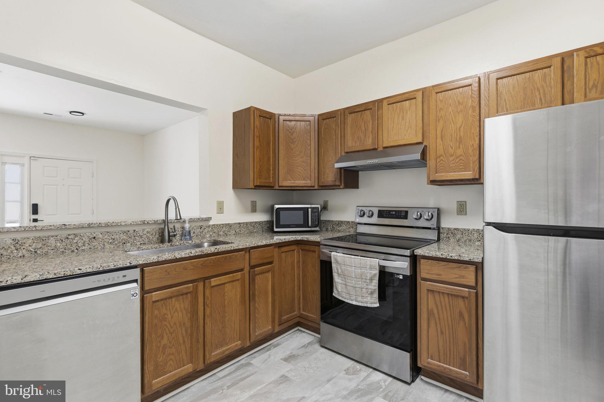 SEVEN OAKS - Residential