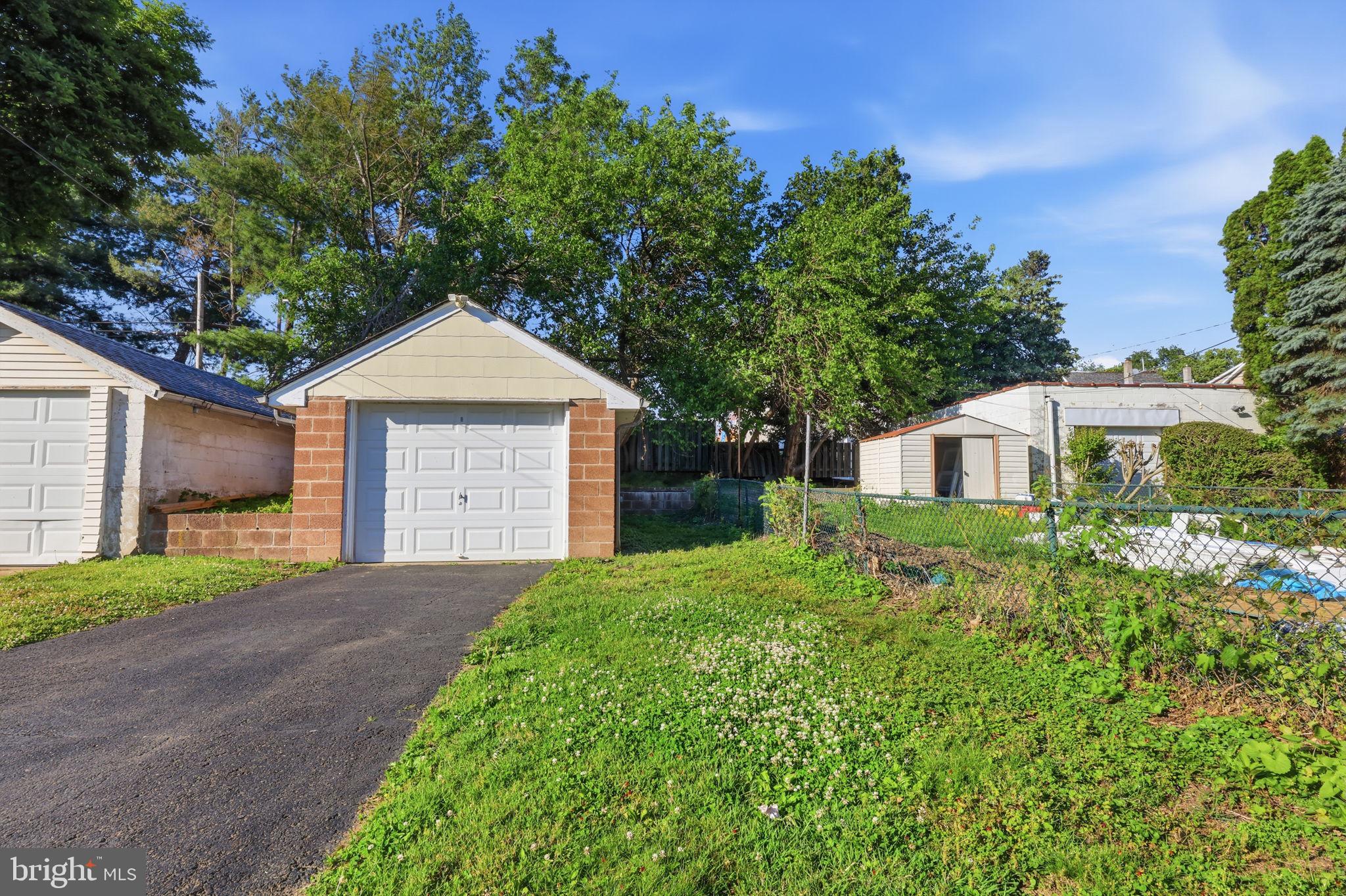 CHELTENHAM VIL - Residential