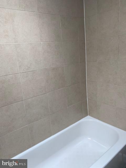 EDMONDSON VIILLAGE - Residential Lease