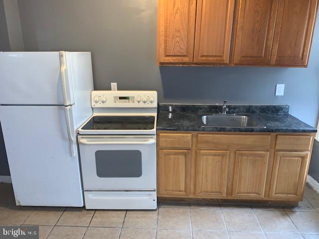EDMONDSON VIILLAGE - Residential Lease