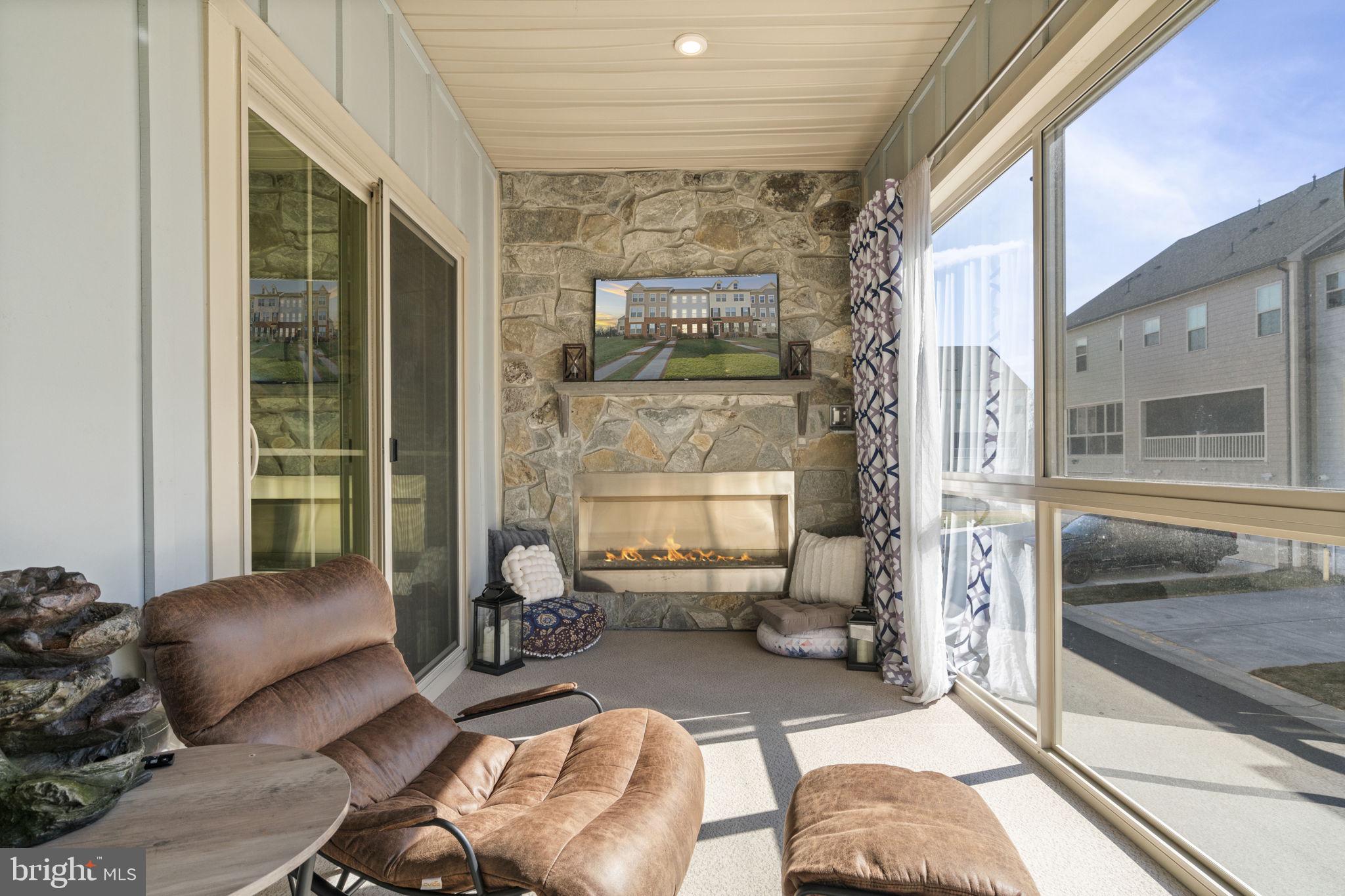 POTOMAC SHORES - Residential