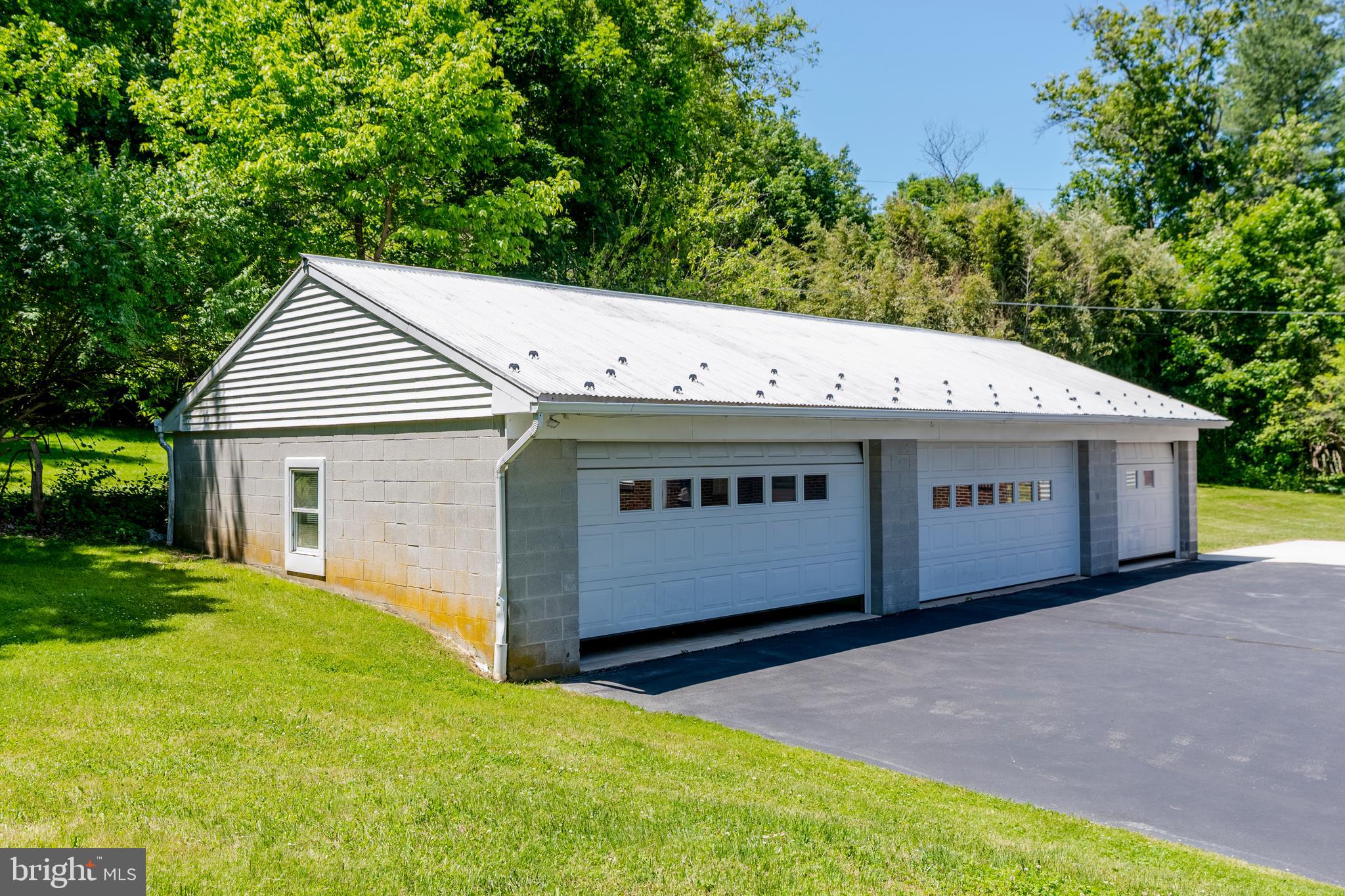 WOODLAND MEADOWS - Residential
