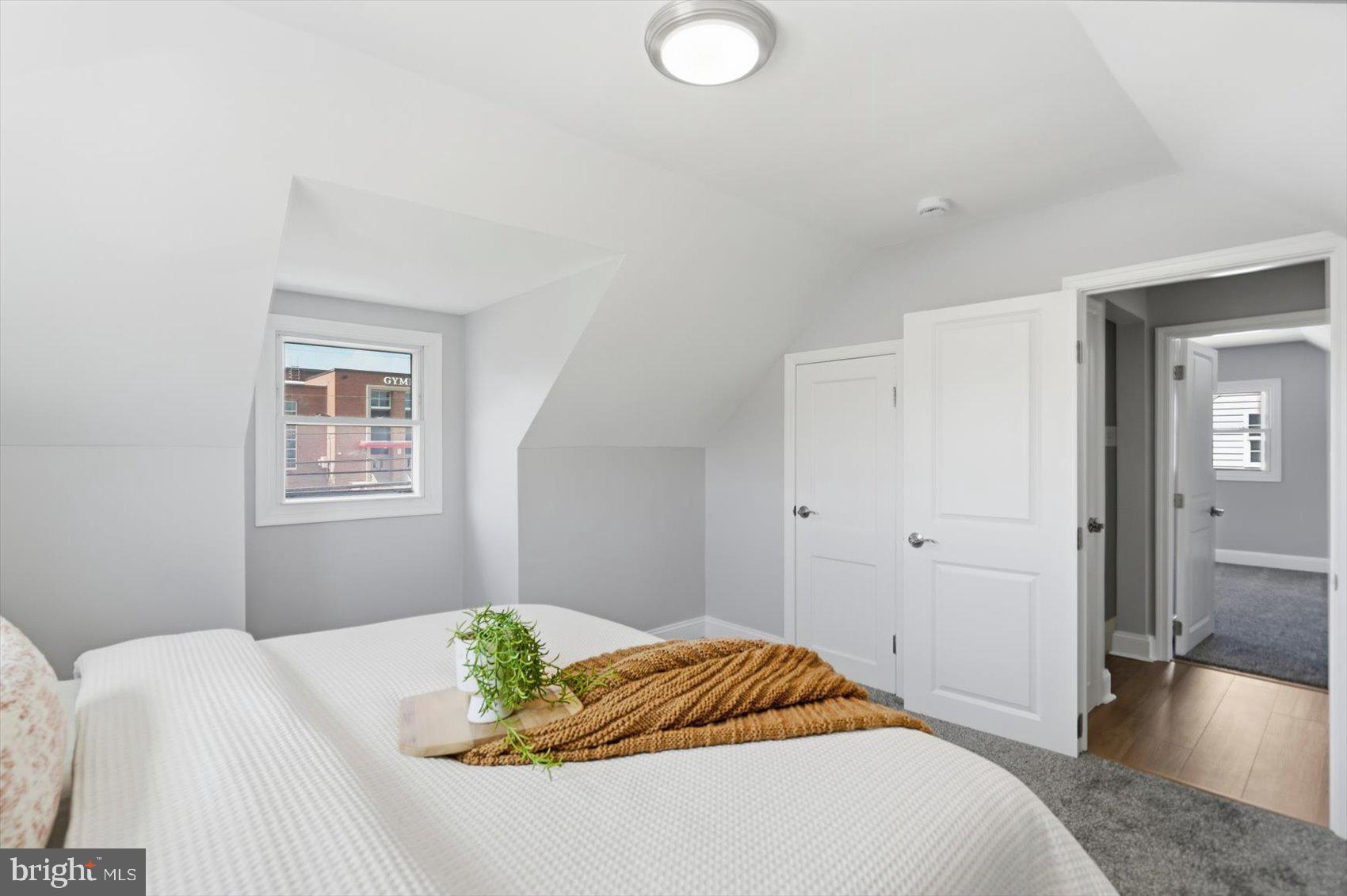GLEN GARDENS - Residential