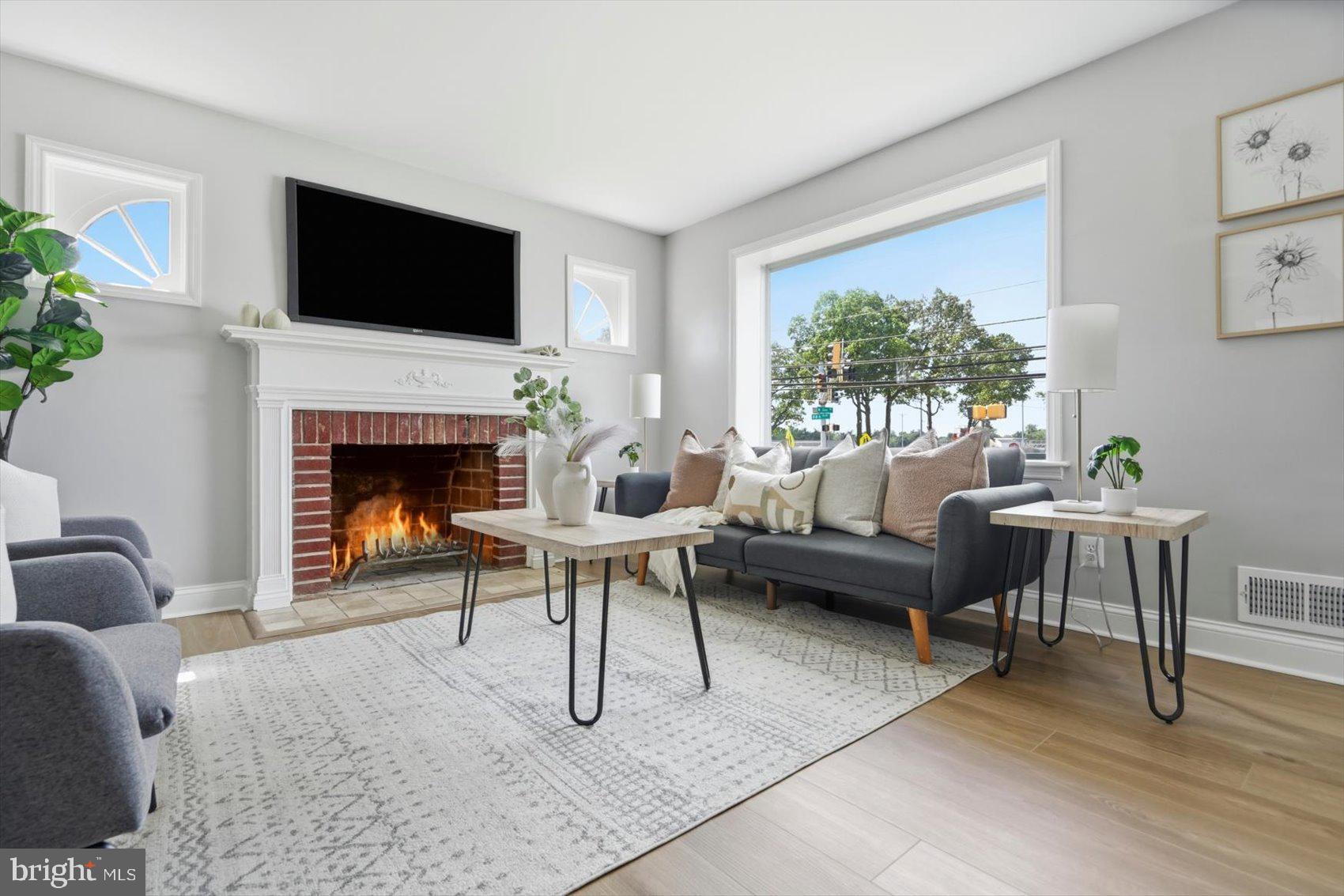 GLEN GARDENS - Residential
